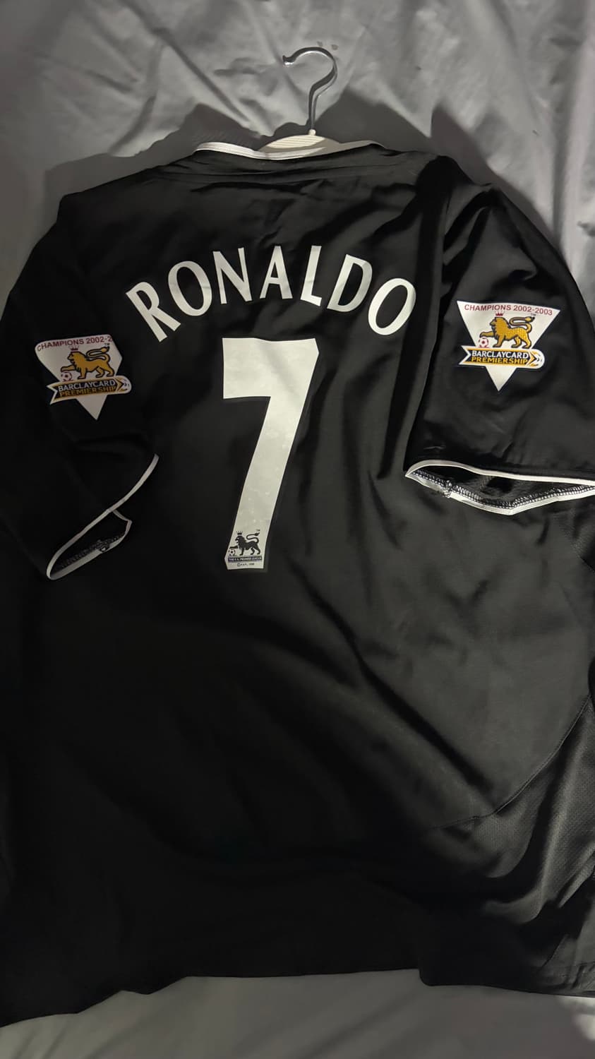 02-04 나이키 맨유 어웨이 호날두 유니폼 상품이미지2