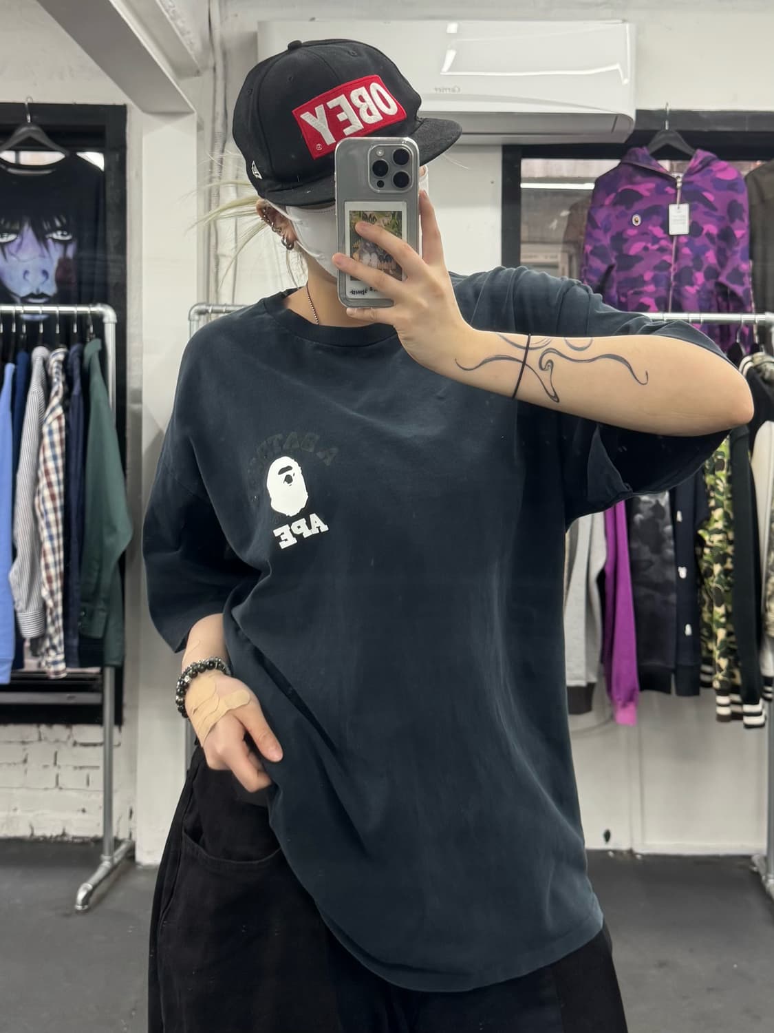 베이프 컬리지 티셔츠 상품이미지1