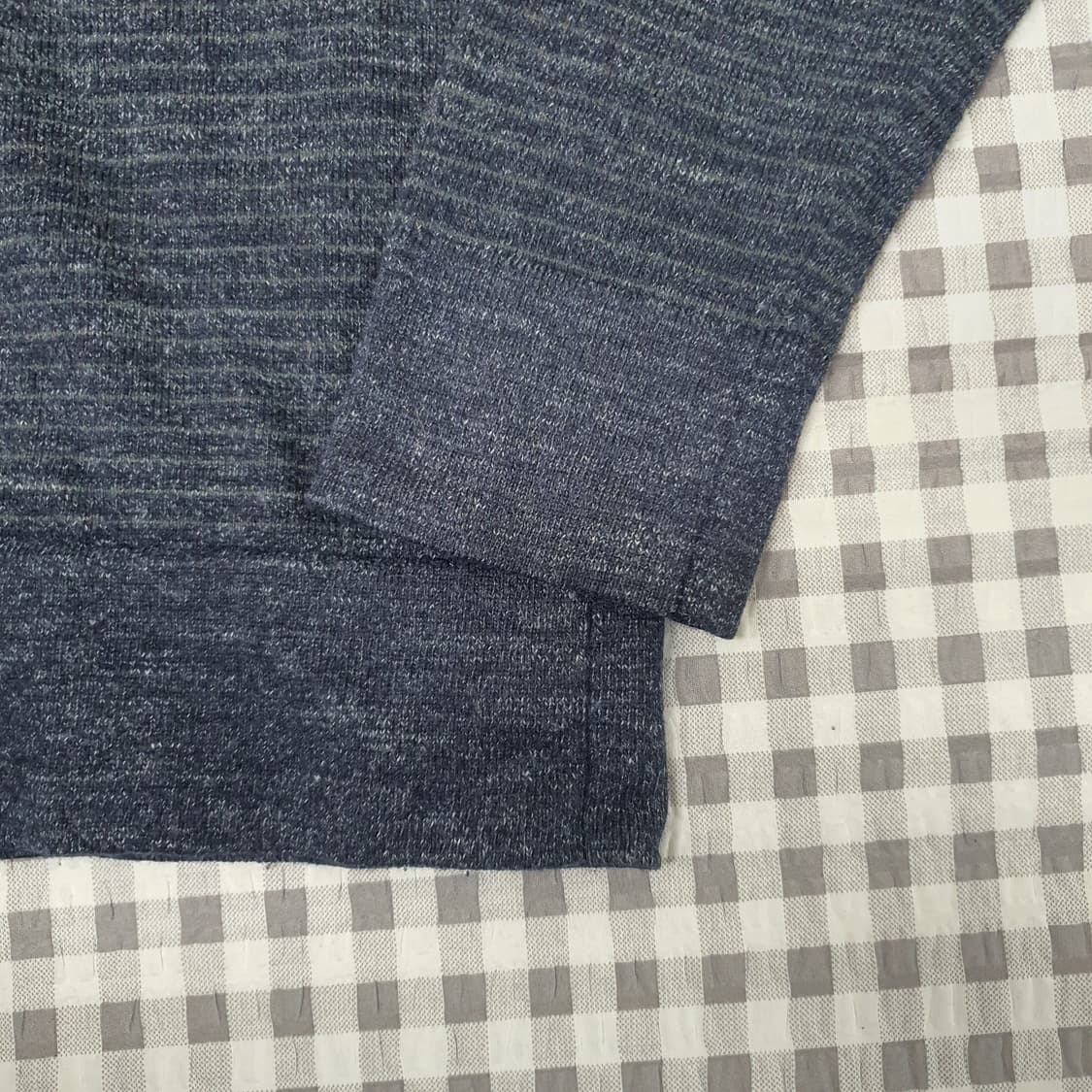 띠어리 긴소매 면티 남자95 상품이미지4