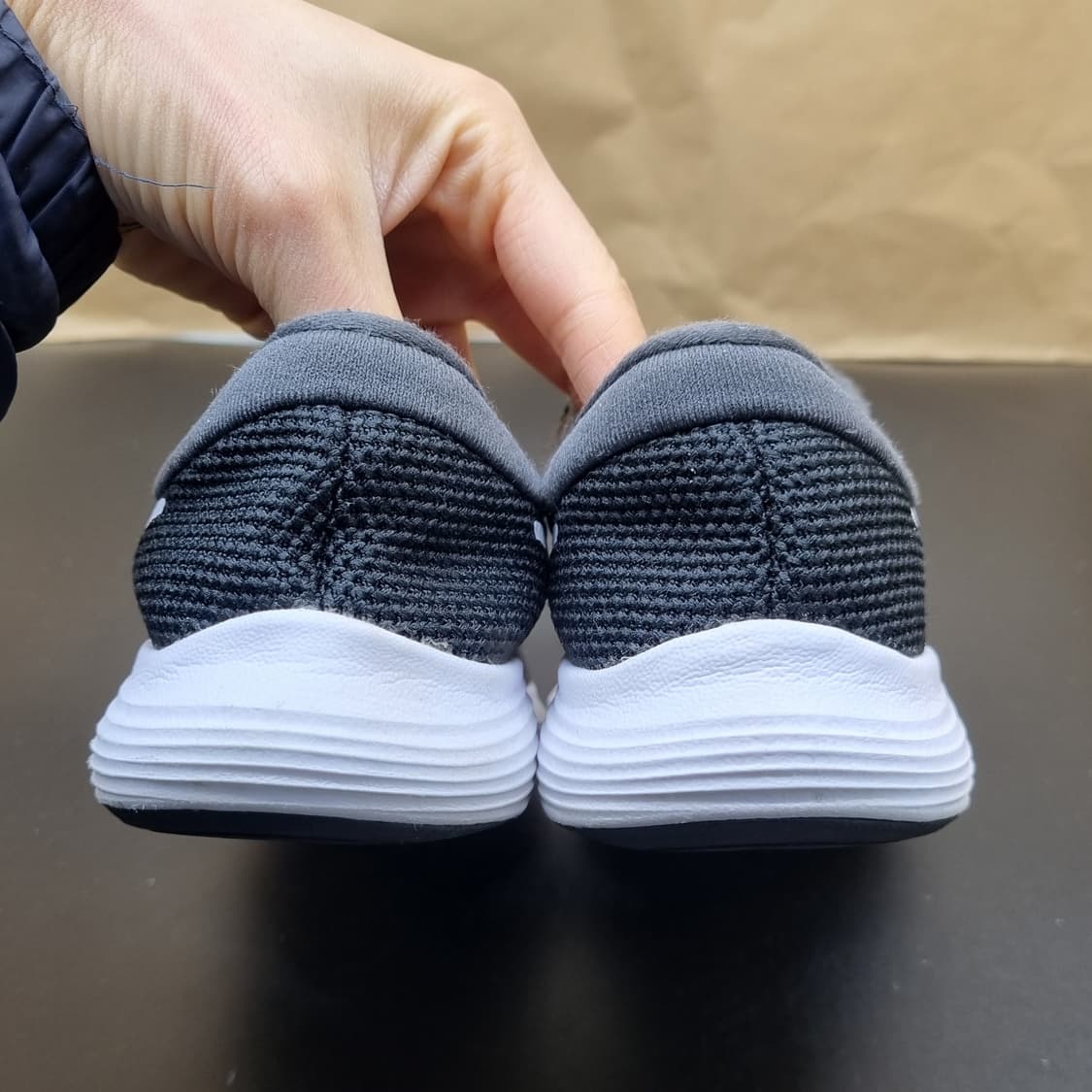 나이키 레볼루션 4 운동화 225 상품이미지4