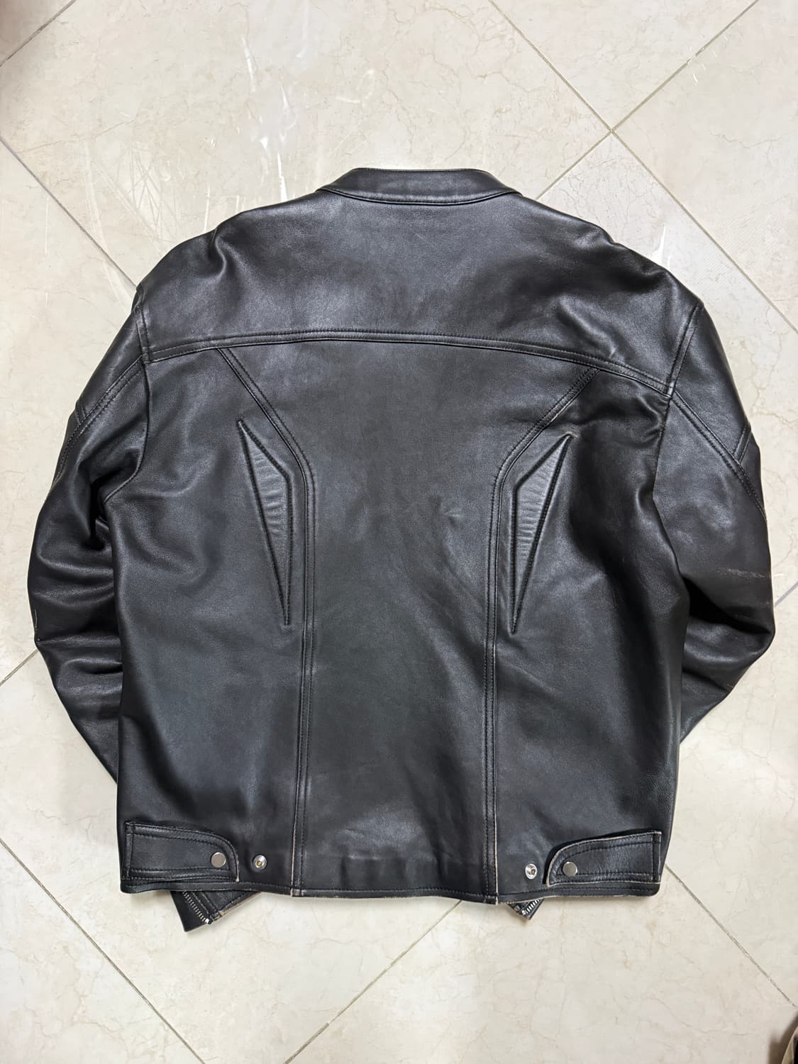 인사일런스 엠보 바이크 레더자켓 상품이미지2