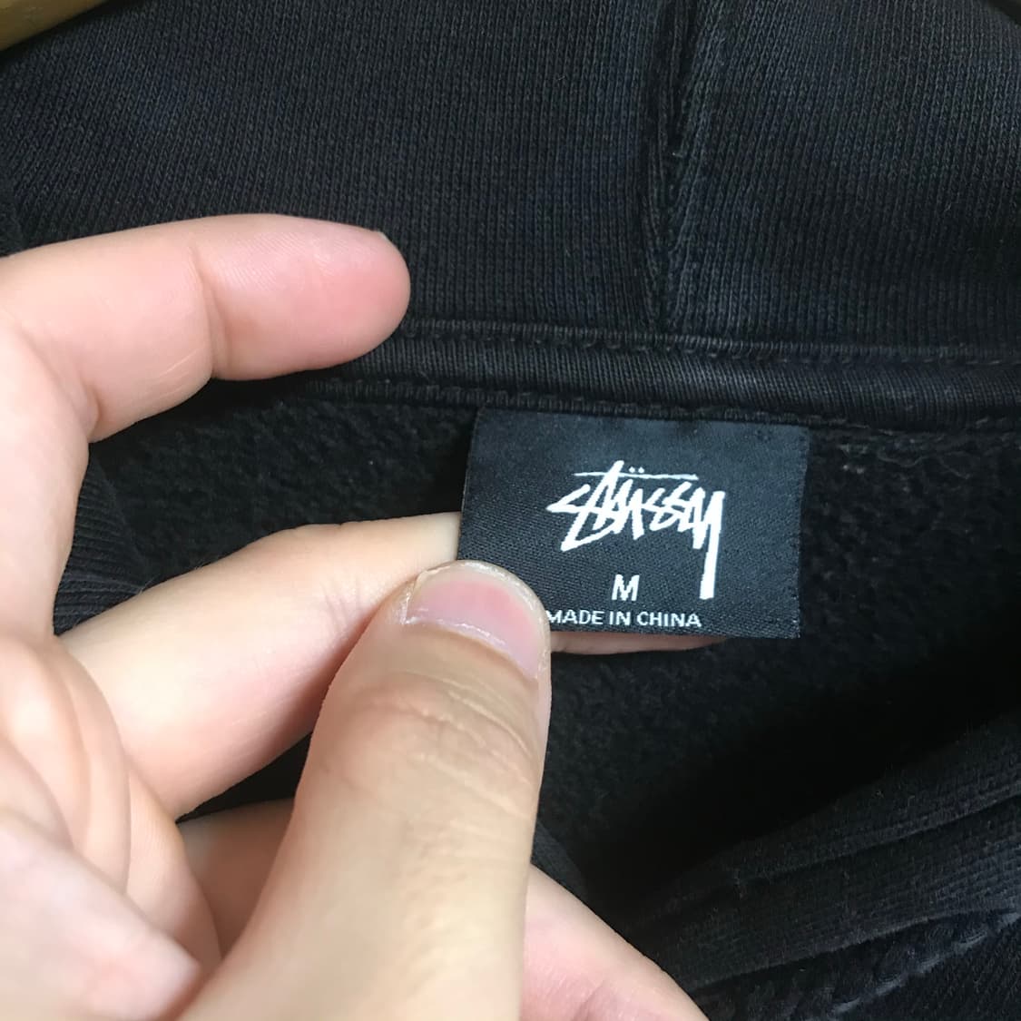 스투시 빅로고 검정 후드티 상품이미지4