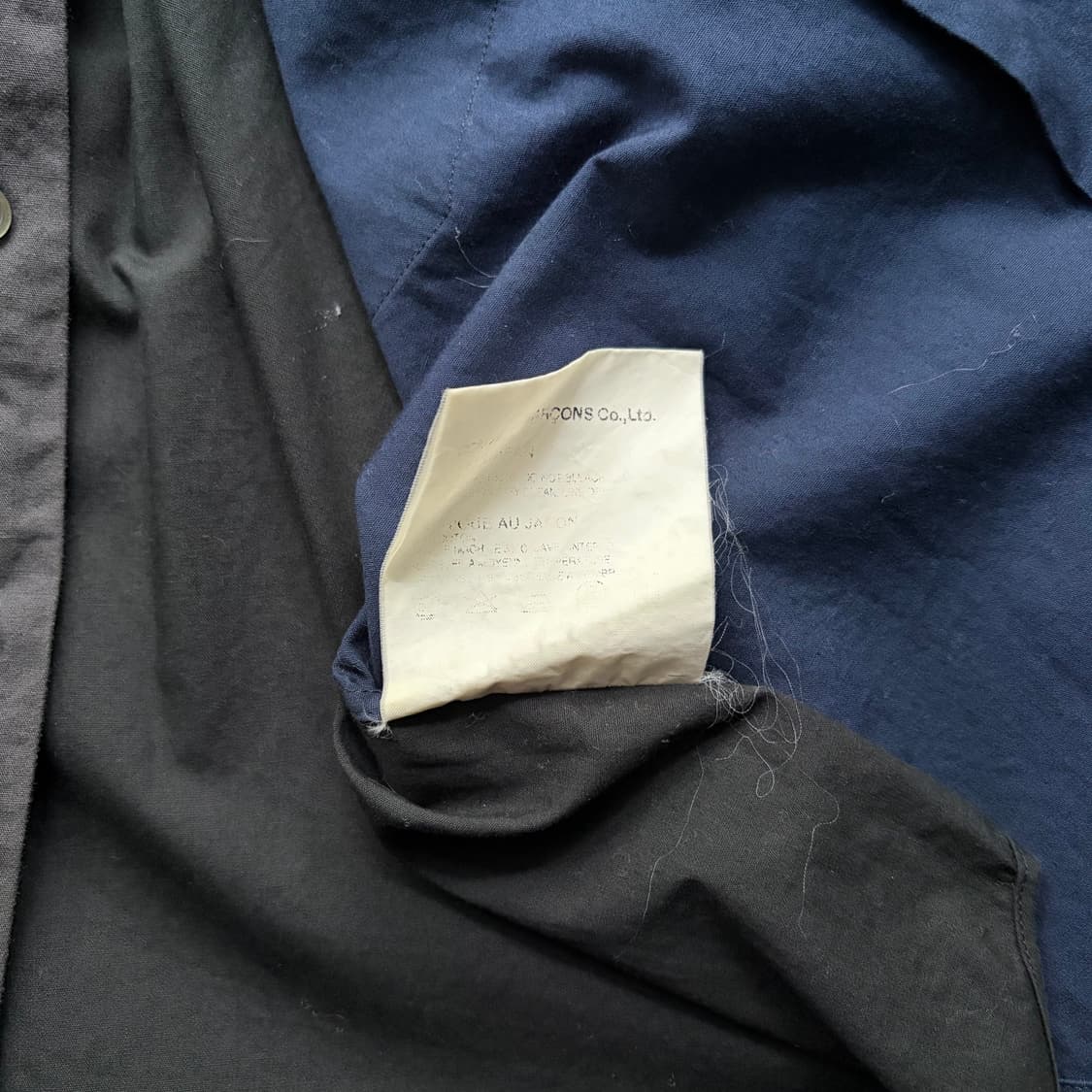 Bicolor Round Collar Blouse 상품이미지6