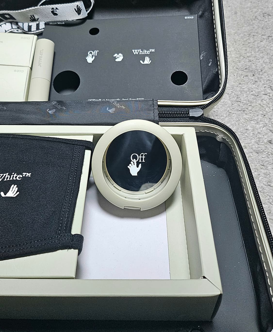 Off-White 오프화이트 X 아모레 퍼시픽 프로텍션백 상품이미지3