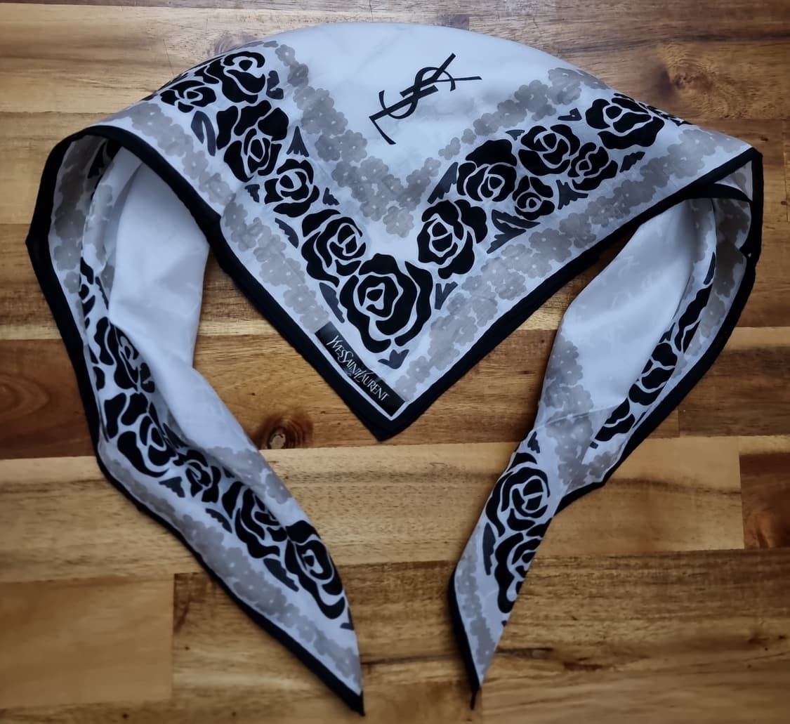 입생로랑YSL 로즈 보더  반다나/손수건/스카프 상품이미지1