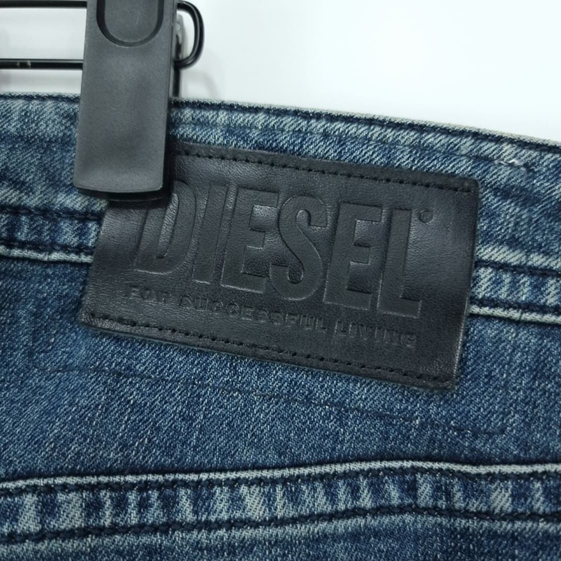 [디젤] 빈티지 버스터 테이퍼드 데님 팬츠 청바지 P01590 상품이미지6