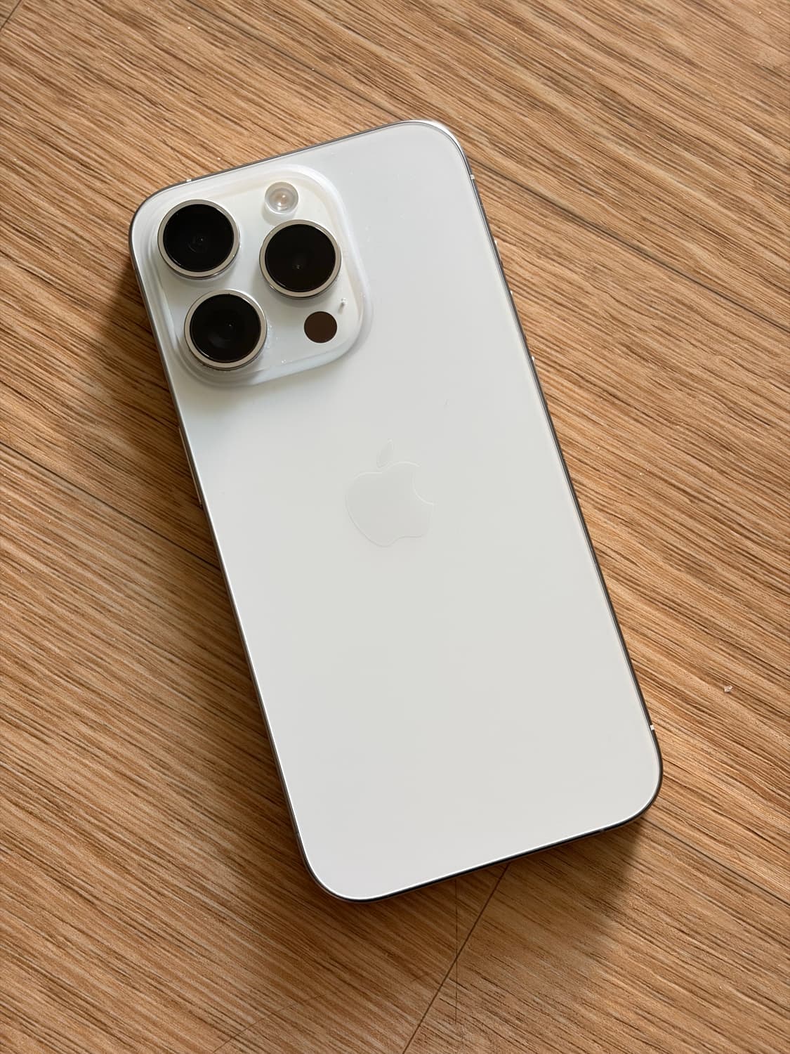 아이폰 15프로 256 화이트 정상해지  상품이미지1