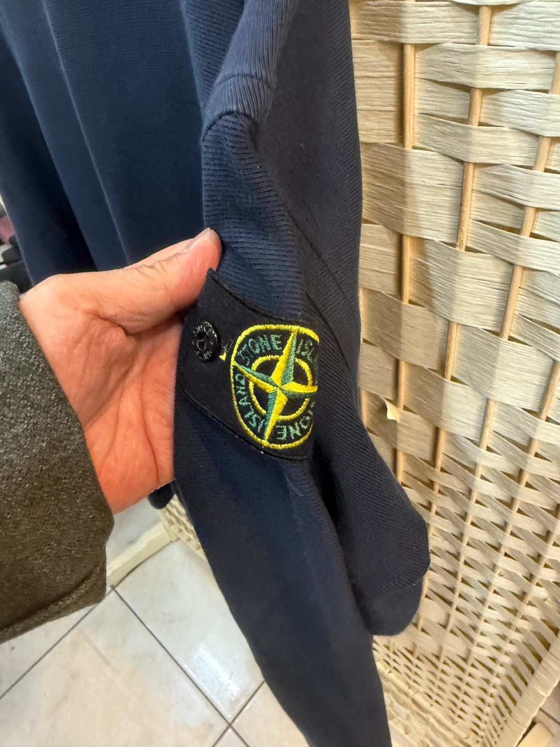 100 정품 스톤아일랜드 맨투맨 팝니다 상품이미지3