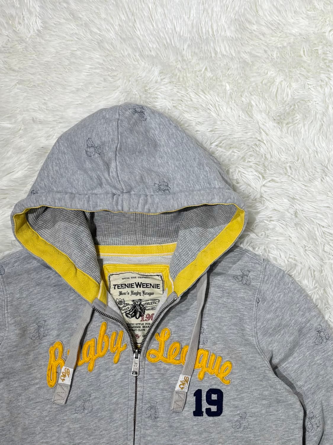 티니위니 그레이 빅로고 후드집업 상품이미지6