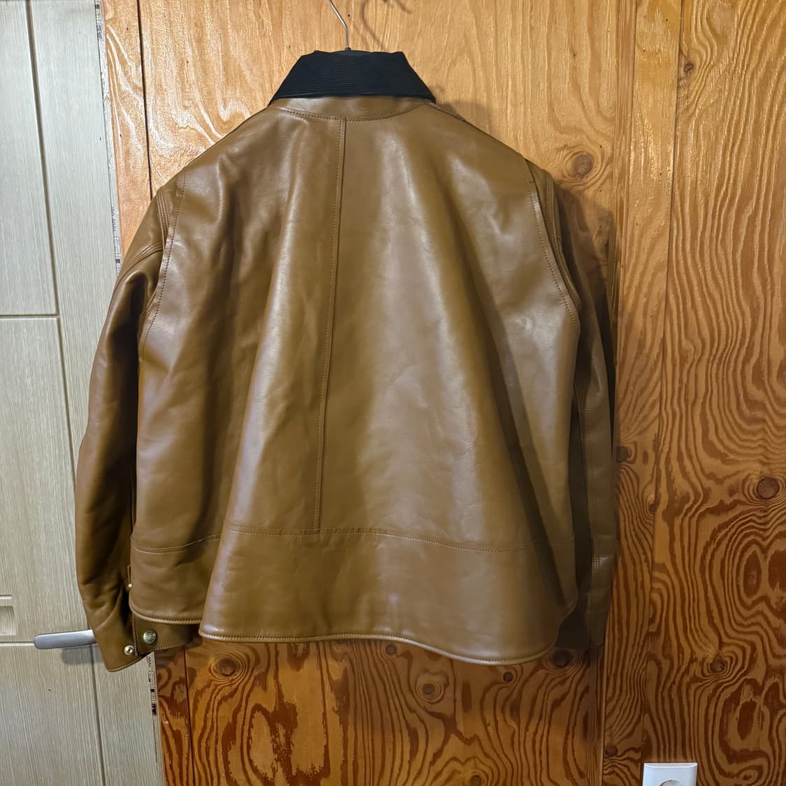 사카이 x 칼하트 2025 F/w 로고 가죽 자켓  상품이미지7