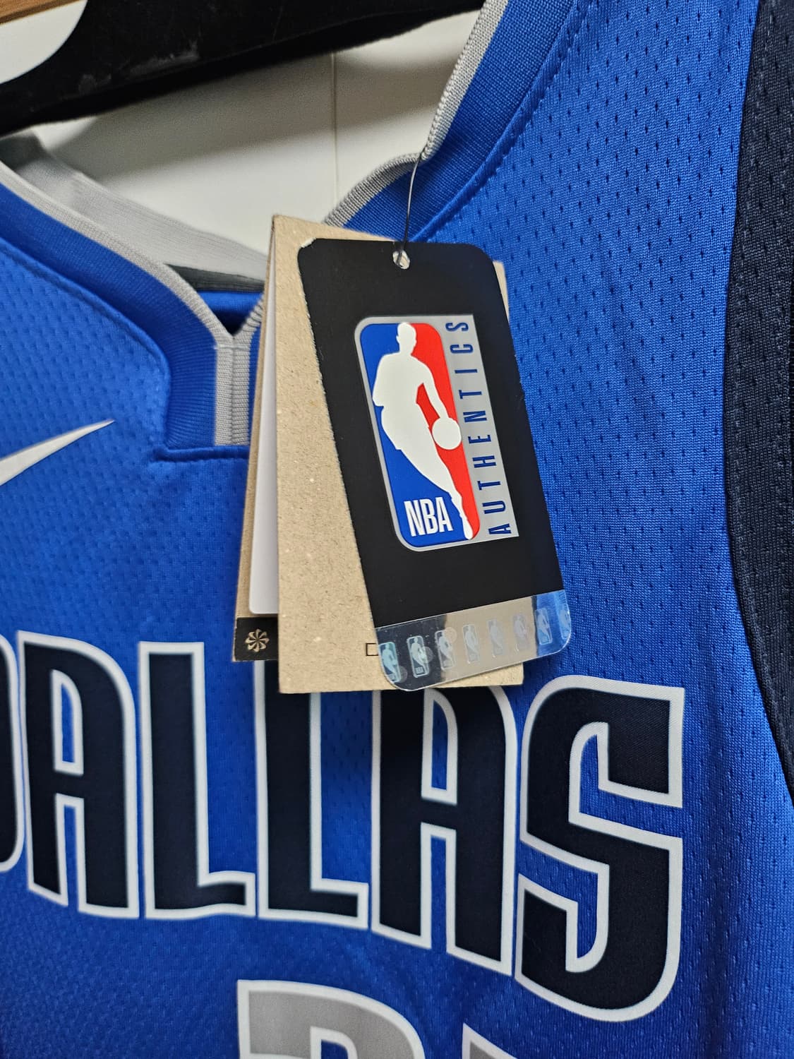 새제품/ 나이키  NBA 스윙맨 댈러스매버릭 루카돈치치 유니폼 상품이미지6