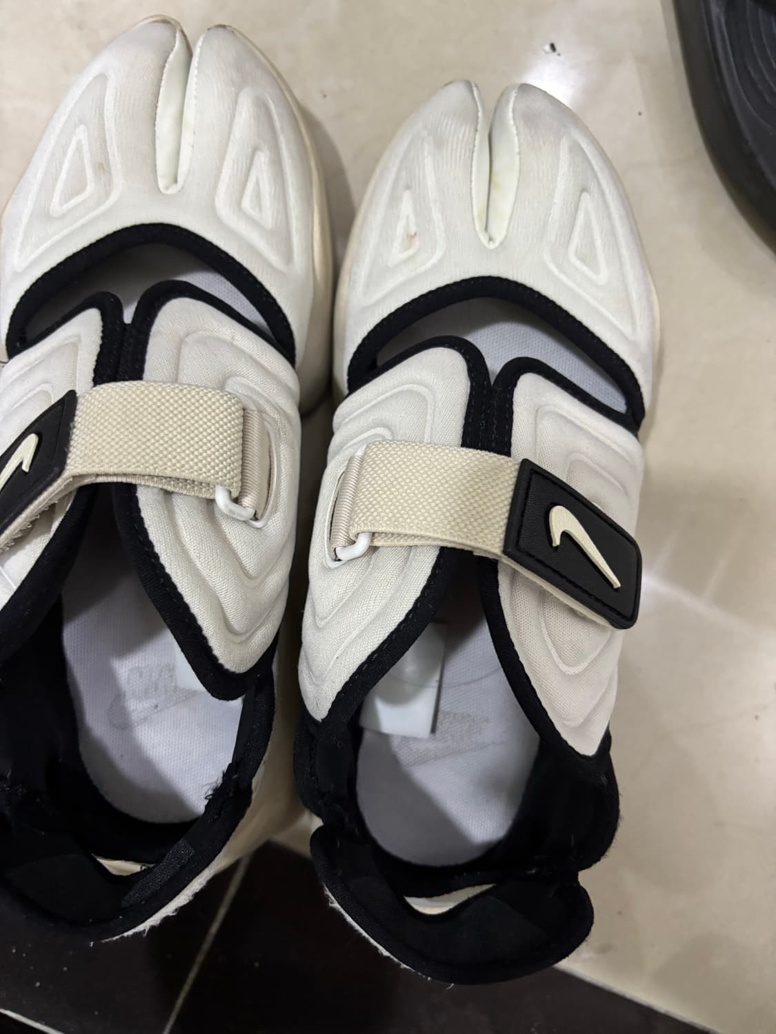 나이키 아쿠아리프트 서밋화이트 상품이미지2