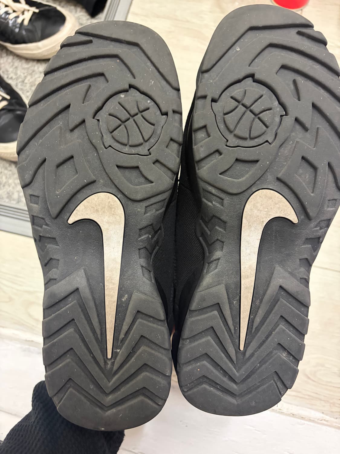 슈프림 나이키SB 다윈로우 블랙 270 상품이미지5