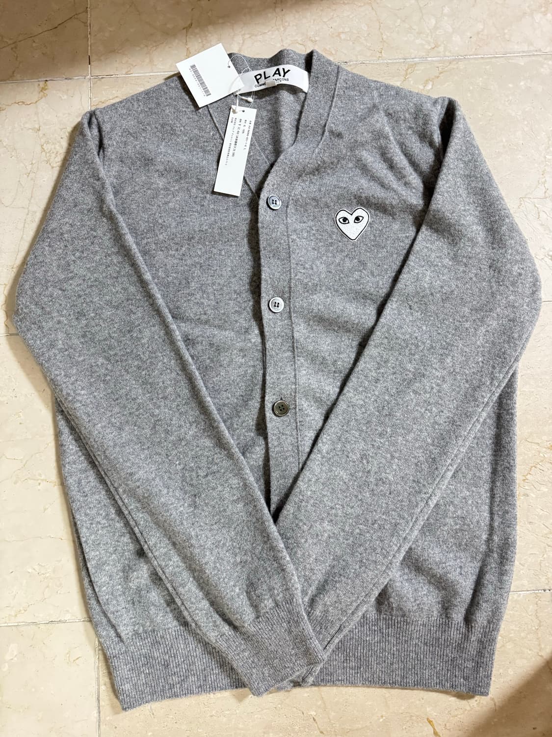 꼼데가르송 가디건 새상품팝니다. 상품이미지1