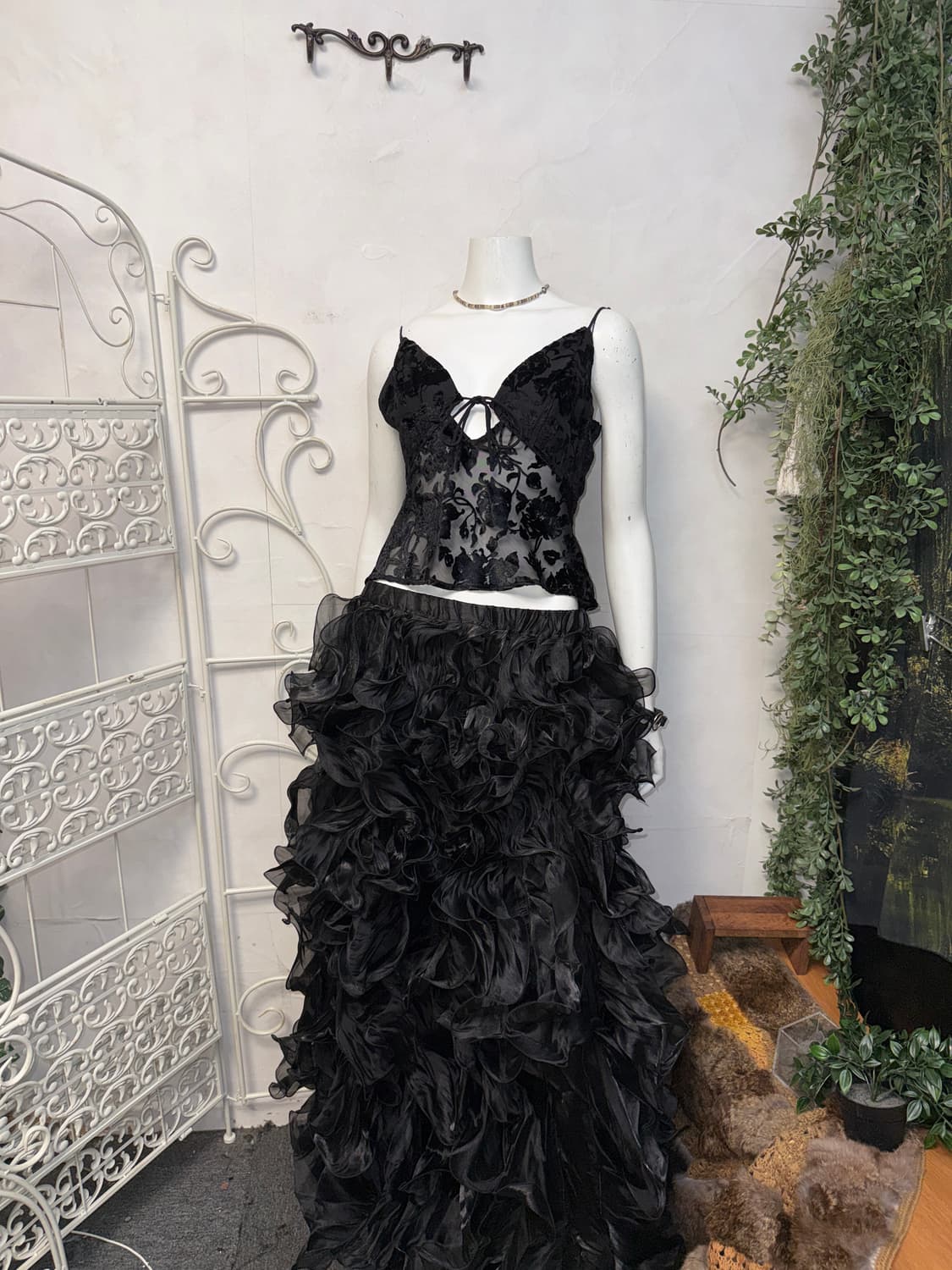 Abercrombie black oriental sleeveless 상품이미지1