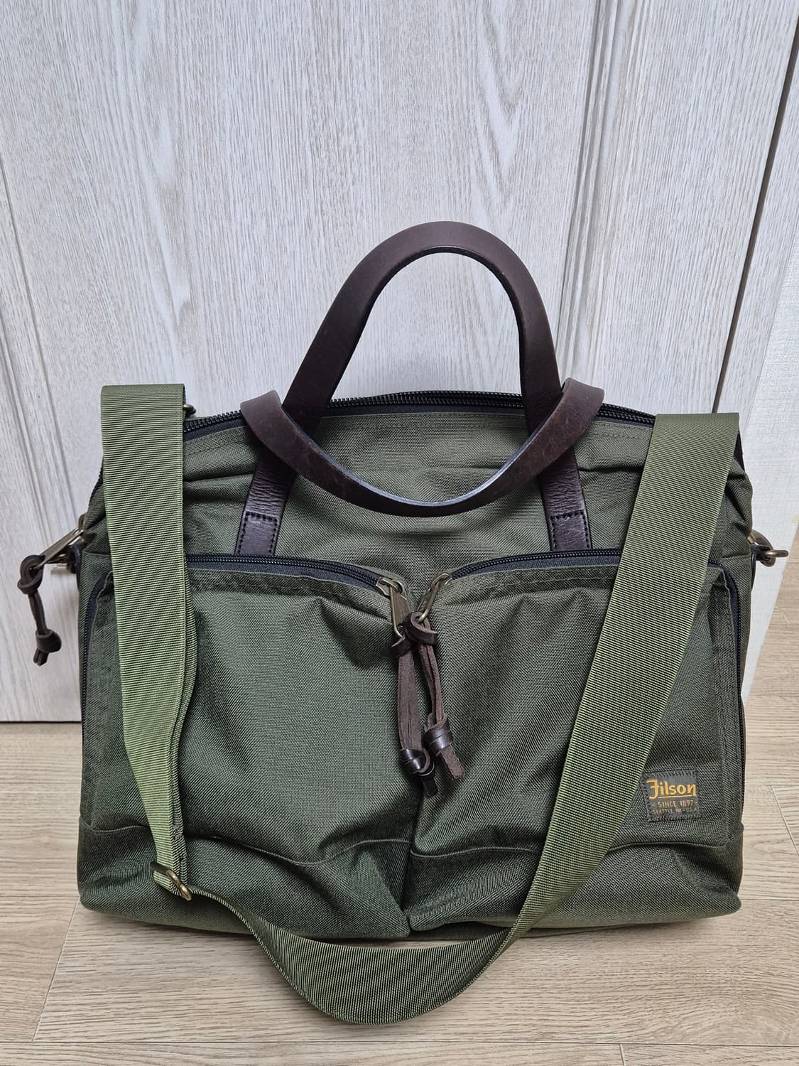 필슨 878 드라이든 브리프케이스 오트그린 상품이미지1