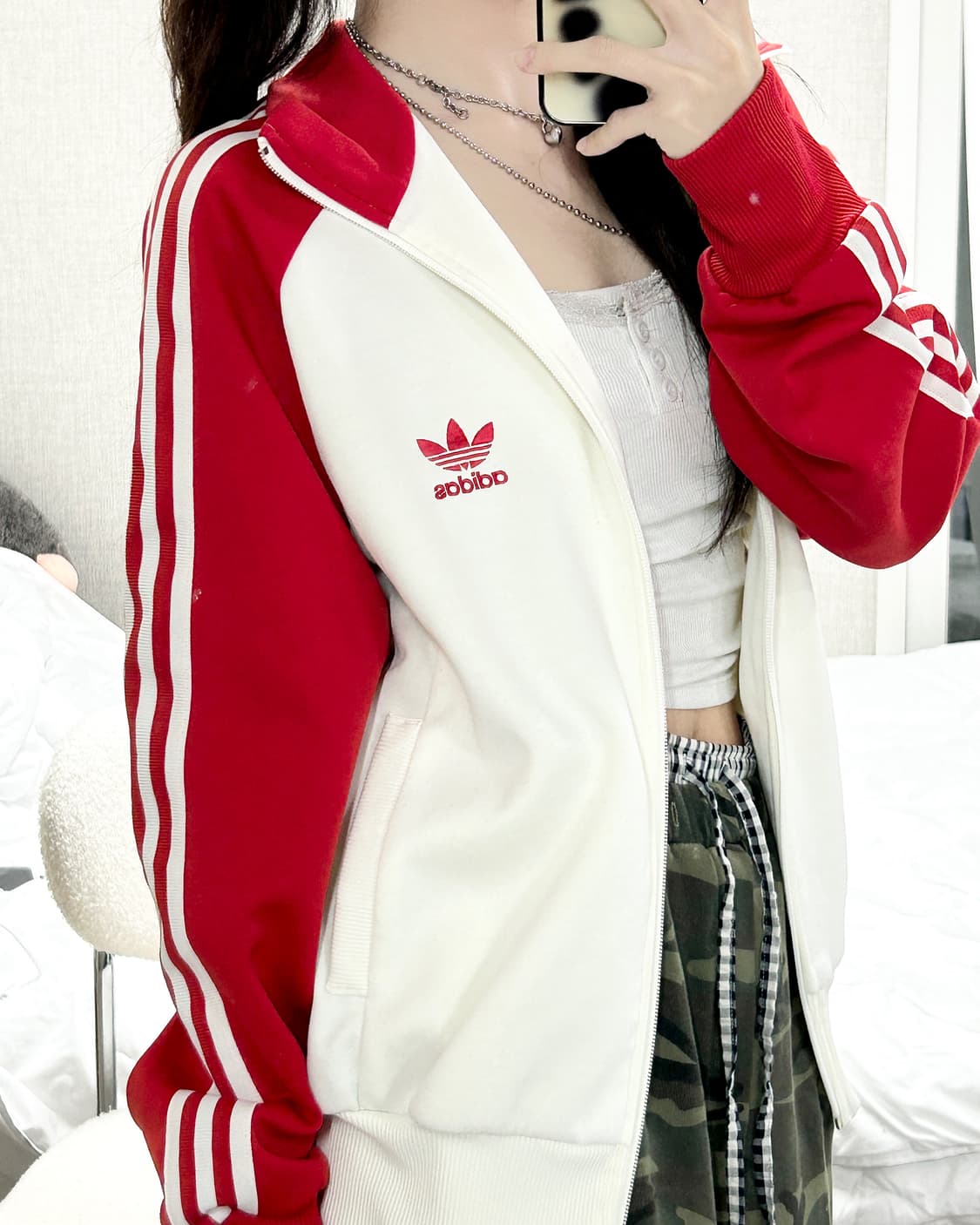 아디다스 자수로고 흰빨 져지 상품이미지4