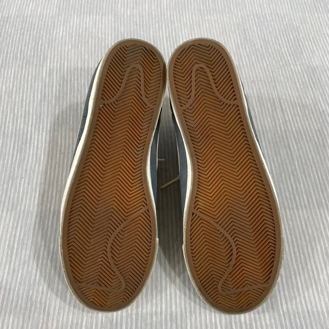 609) 나이키 블레이저 미드 스웨이드 스니커즈 270mm 상품이미지8