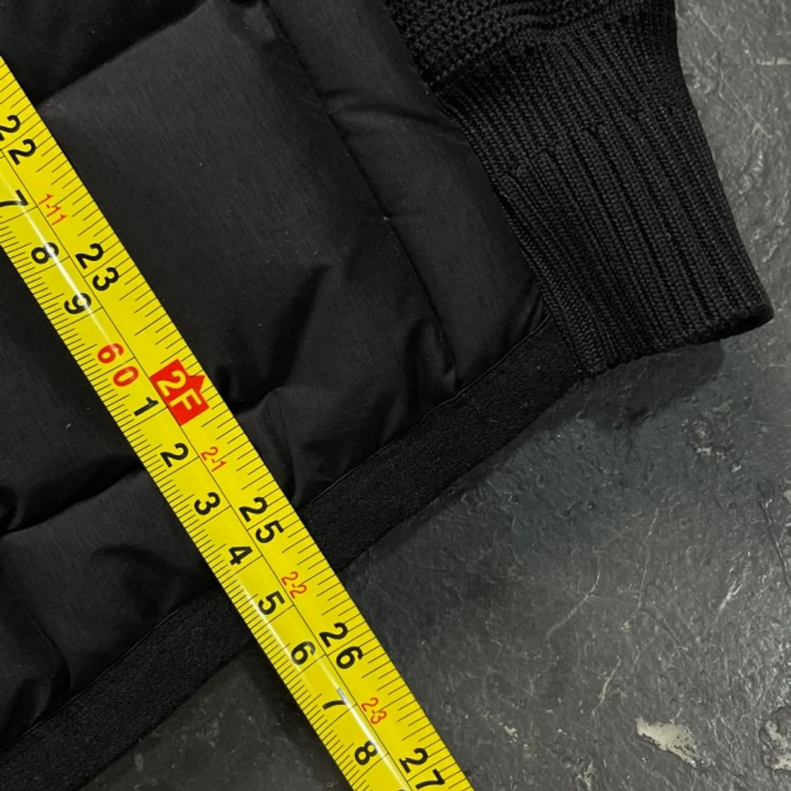 100 데상트 경량 방풍패딩  상품이미지7