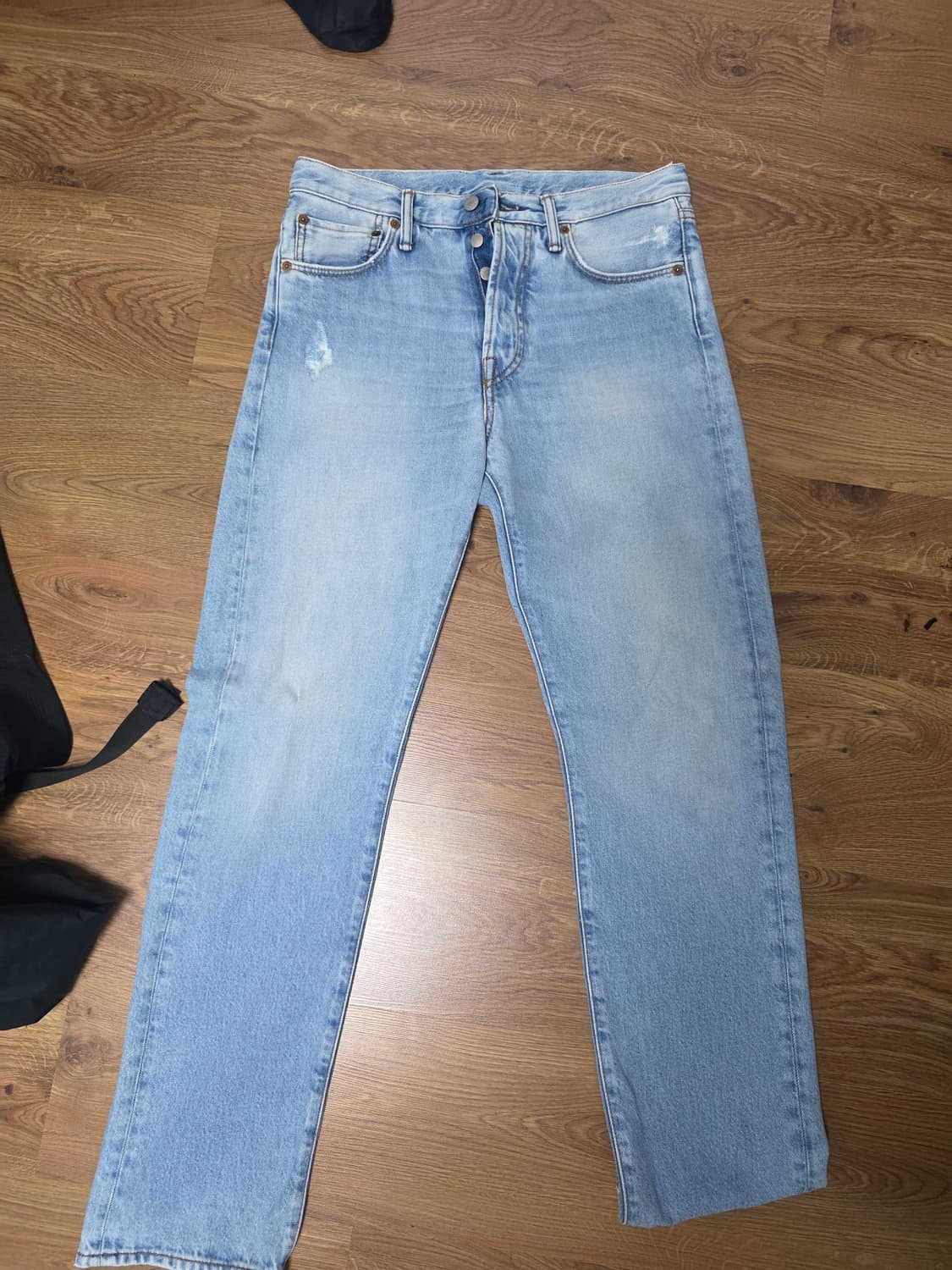 아크네 연청 데님 상품이미지4