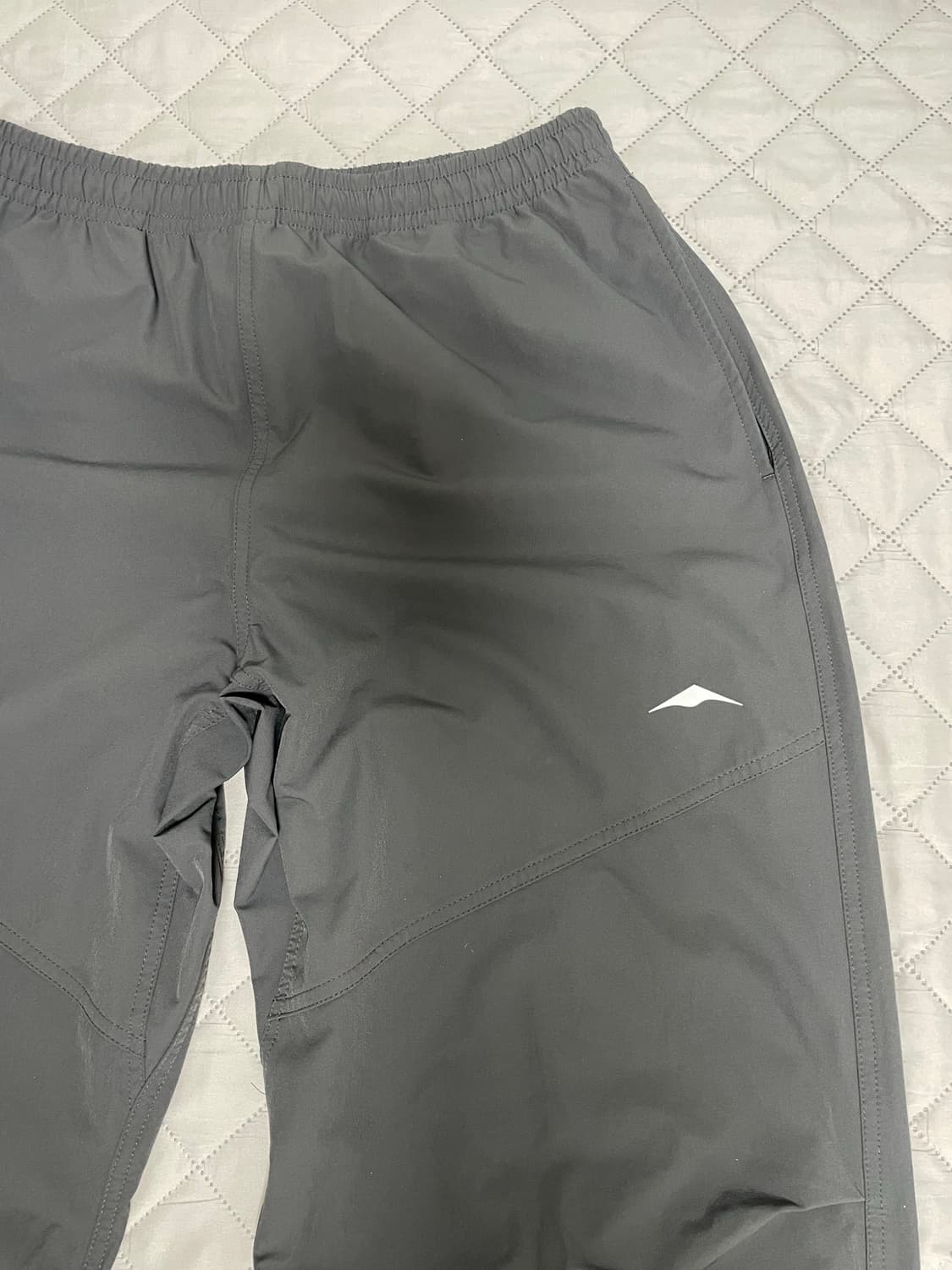 고요웨어 브러쉬드 릴렉스 팬츠 다크 그레이 상품이미지4