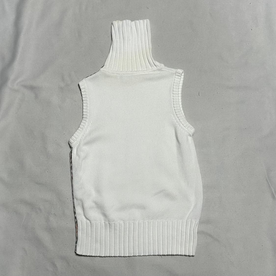 S 버버리 여성용 화이트 목폴라 니트 베스트 상품이미지3