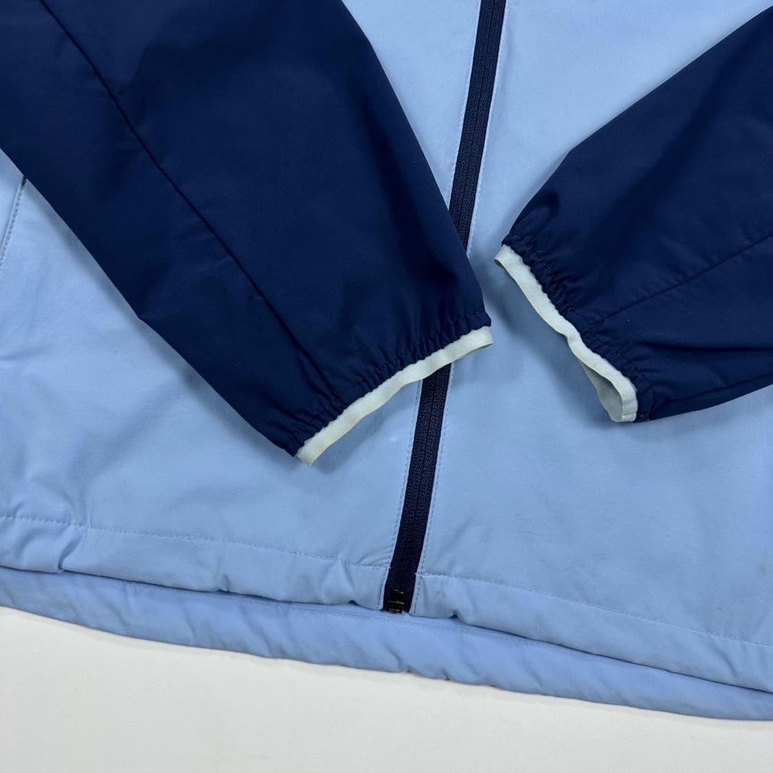 미즈노 트레이닝 하프 배색 바람막이 자켓 (L) 상품이미지4