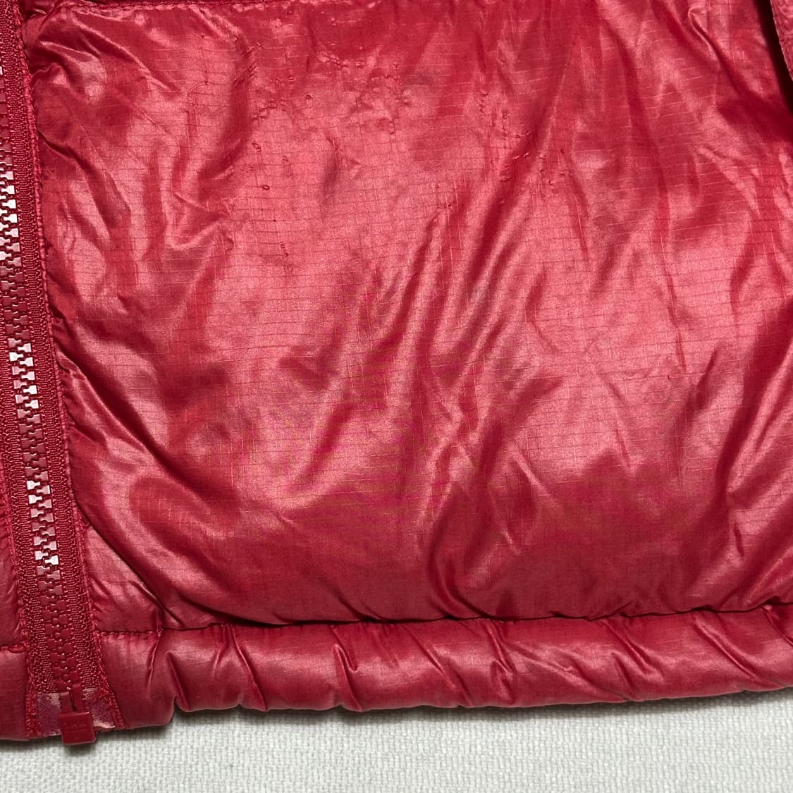 M 노스페이스 써밋 850 SE 레드 유광 구스다운 패딩 상품이미지5