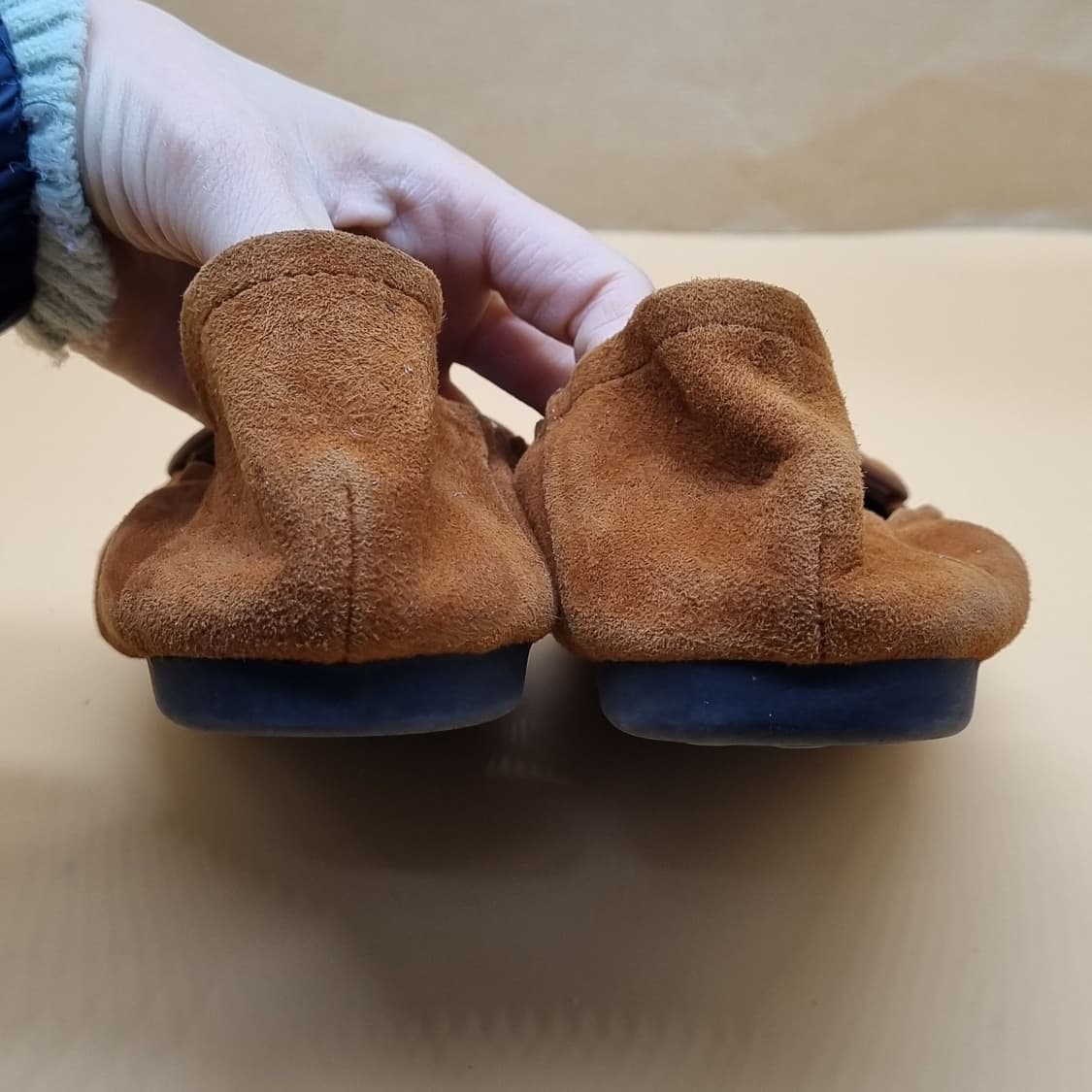 나무하나 스웨이드 여성플렛슈즈 255. 상품이미지4