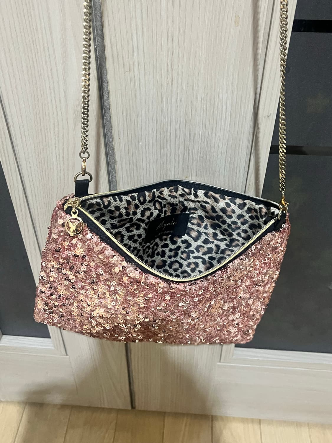 lydc london 로즈 골드 스팽글 클러치 상품이미지2