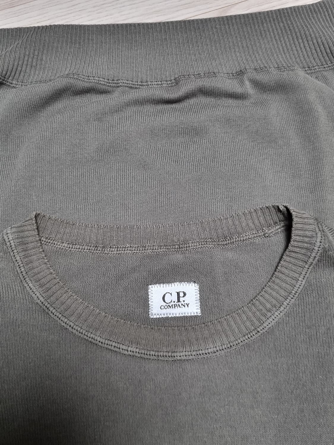 cp컴퍼니 니트 상품이미지3