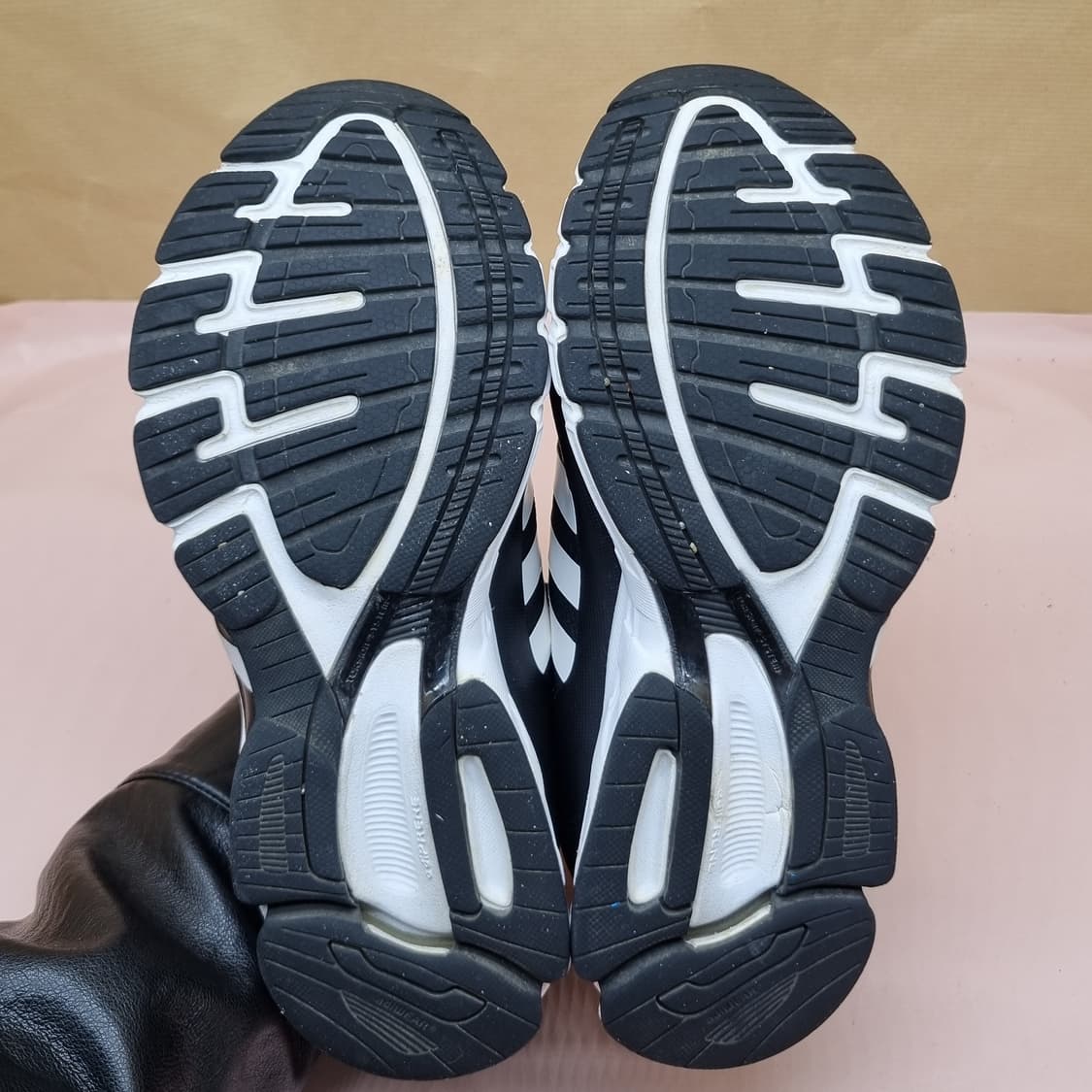 아디다스 이큅먼트10 여성운동화240  상품이미지3