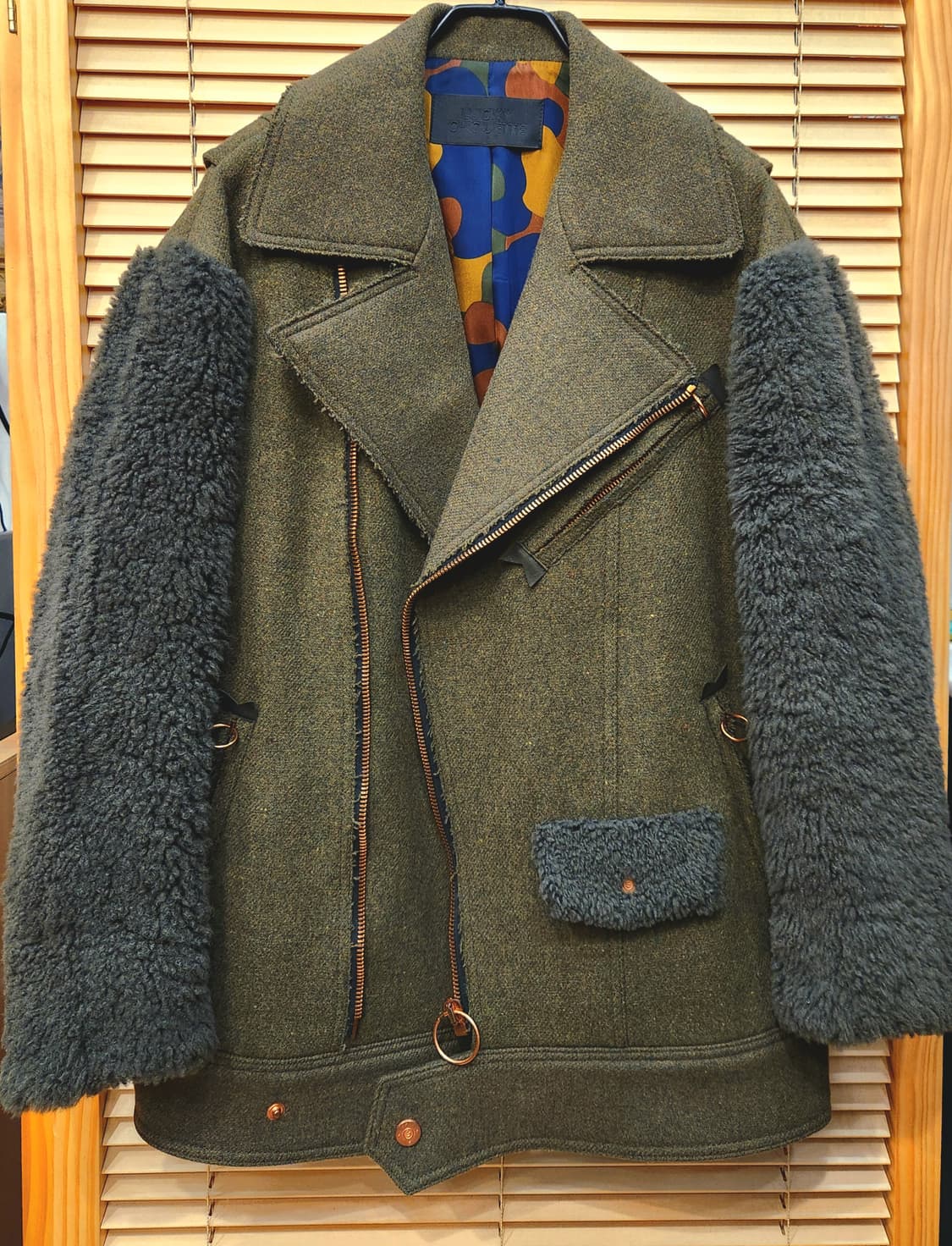 럭키슈에뜨 양털 라이더코트 상품이미지1