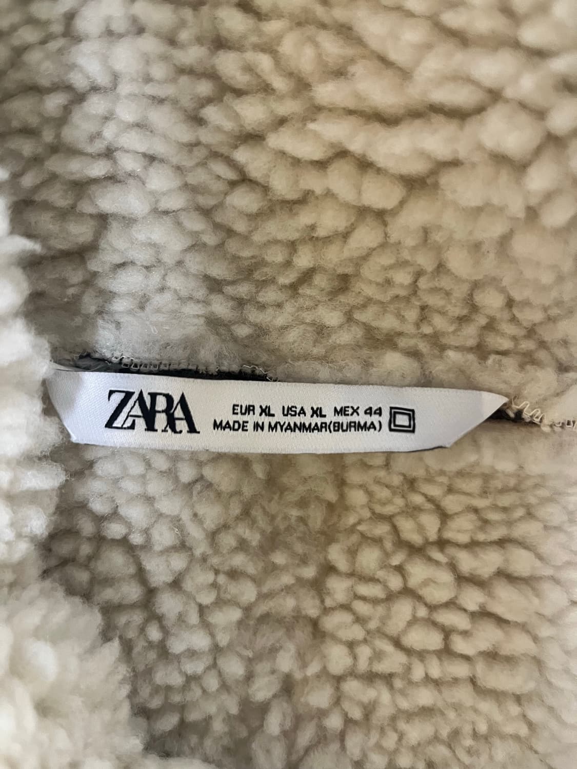 자라 무스탕 XL 미착용 새상품 상품이미지3