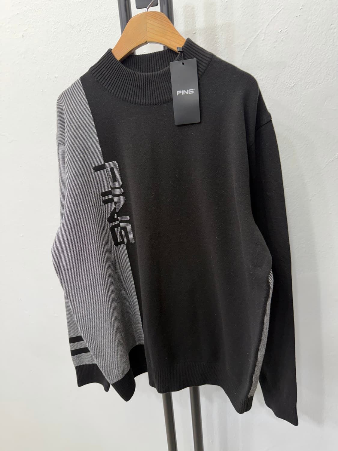 새제품) PING 핑 골프 남성 배색 니트 스웨터 105 상품이미지3