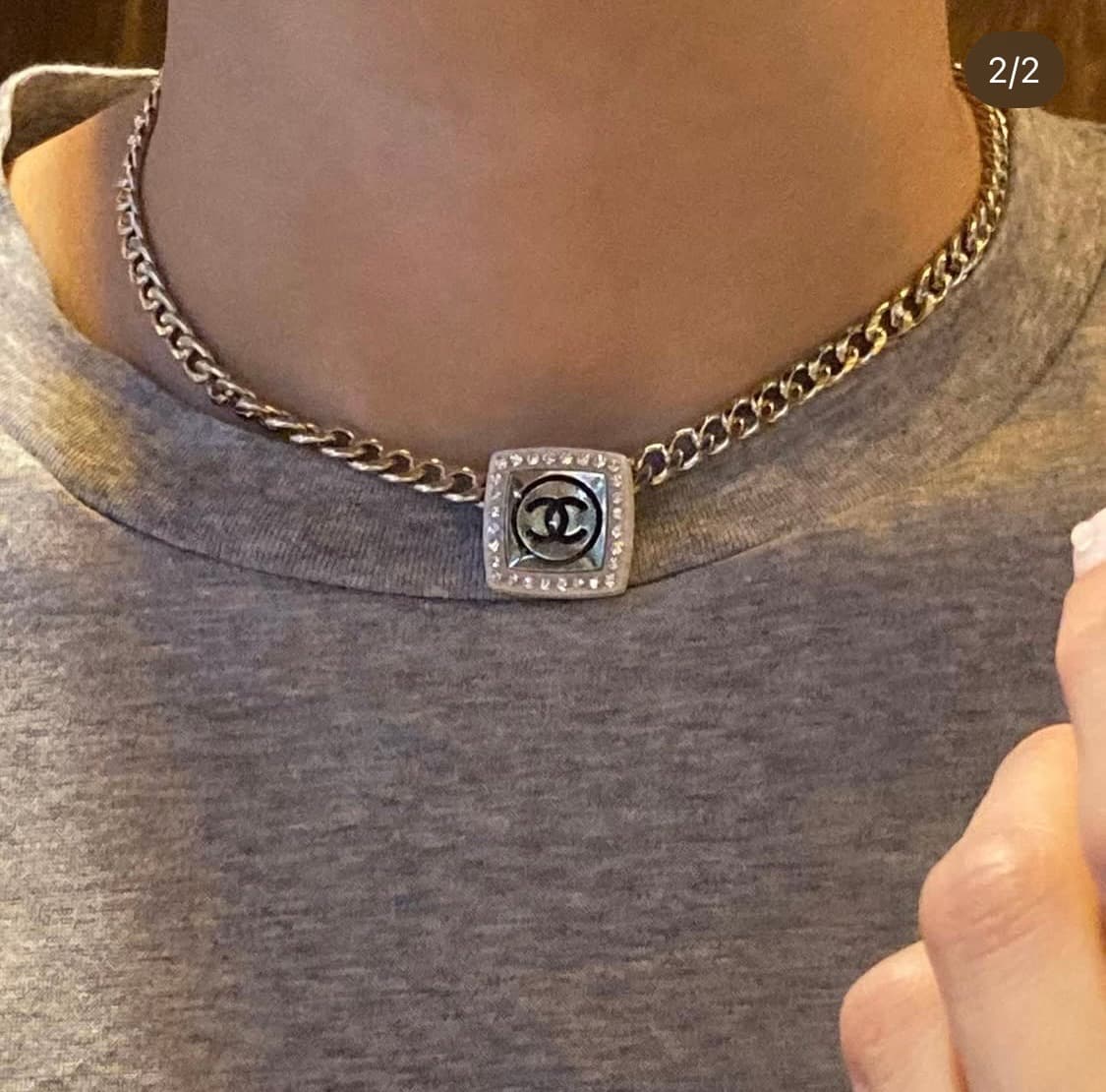 샤넬 22시즌 스퀘어 레진 네크리스 초커 상품이미지2