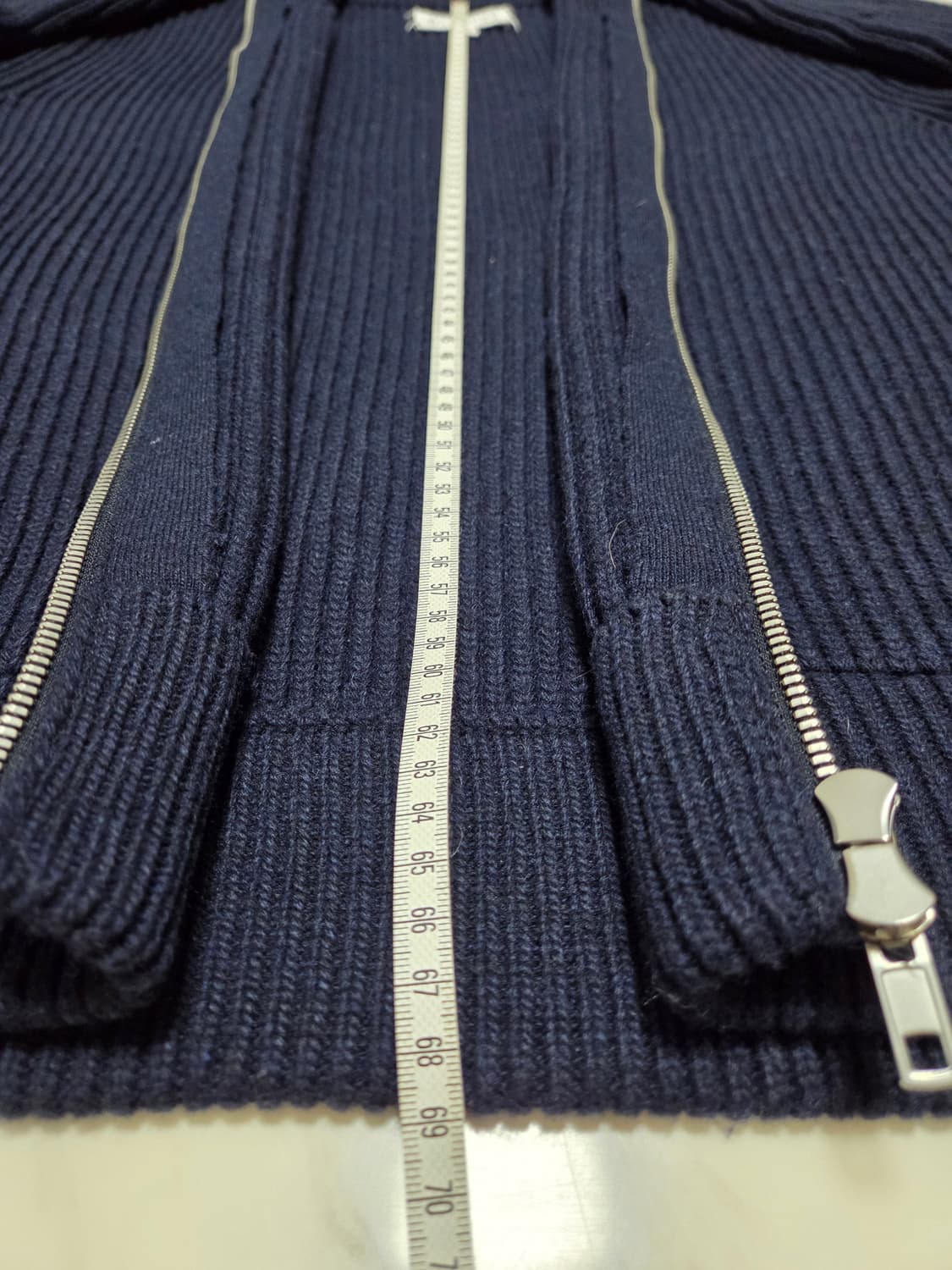 메종마르지엘라 네이비 니트 집업 상품이미지4