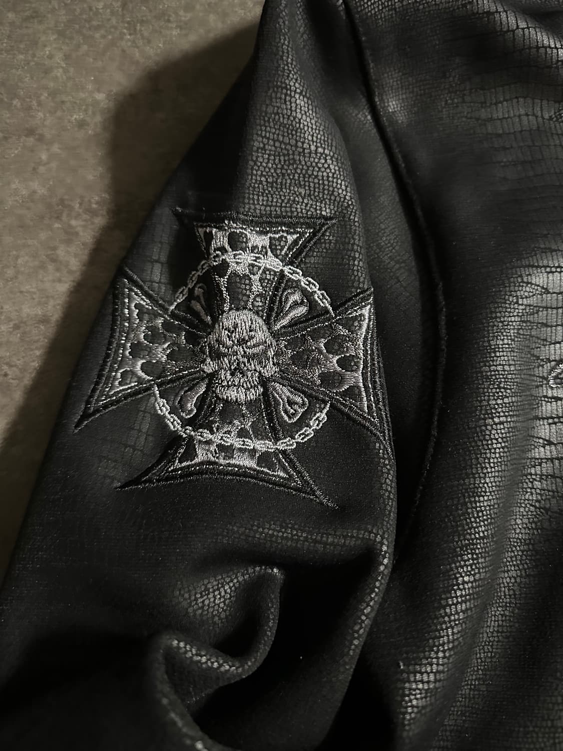 바이커 무드 자수 레더디테일 자켓 상품이미지2