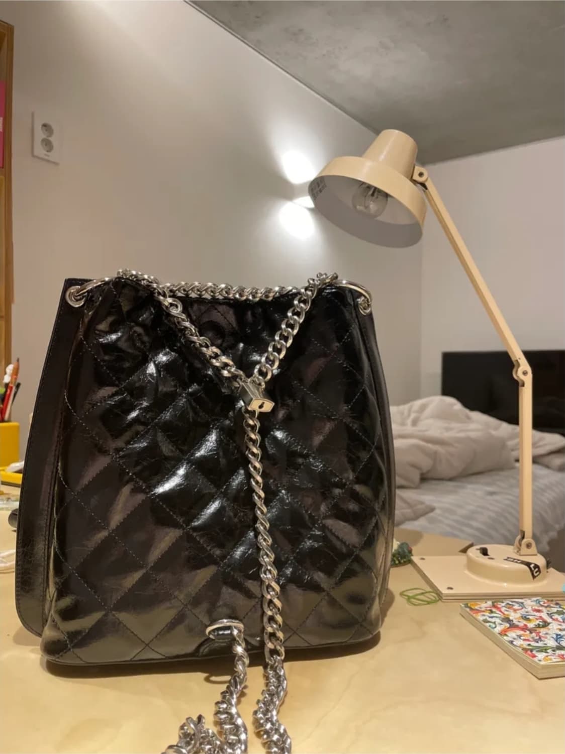 아더앤드 퀼팅카마-천연소가죽-블랙 상품이미지4