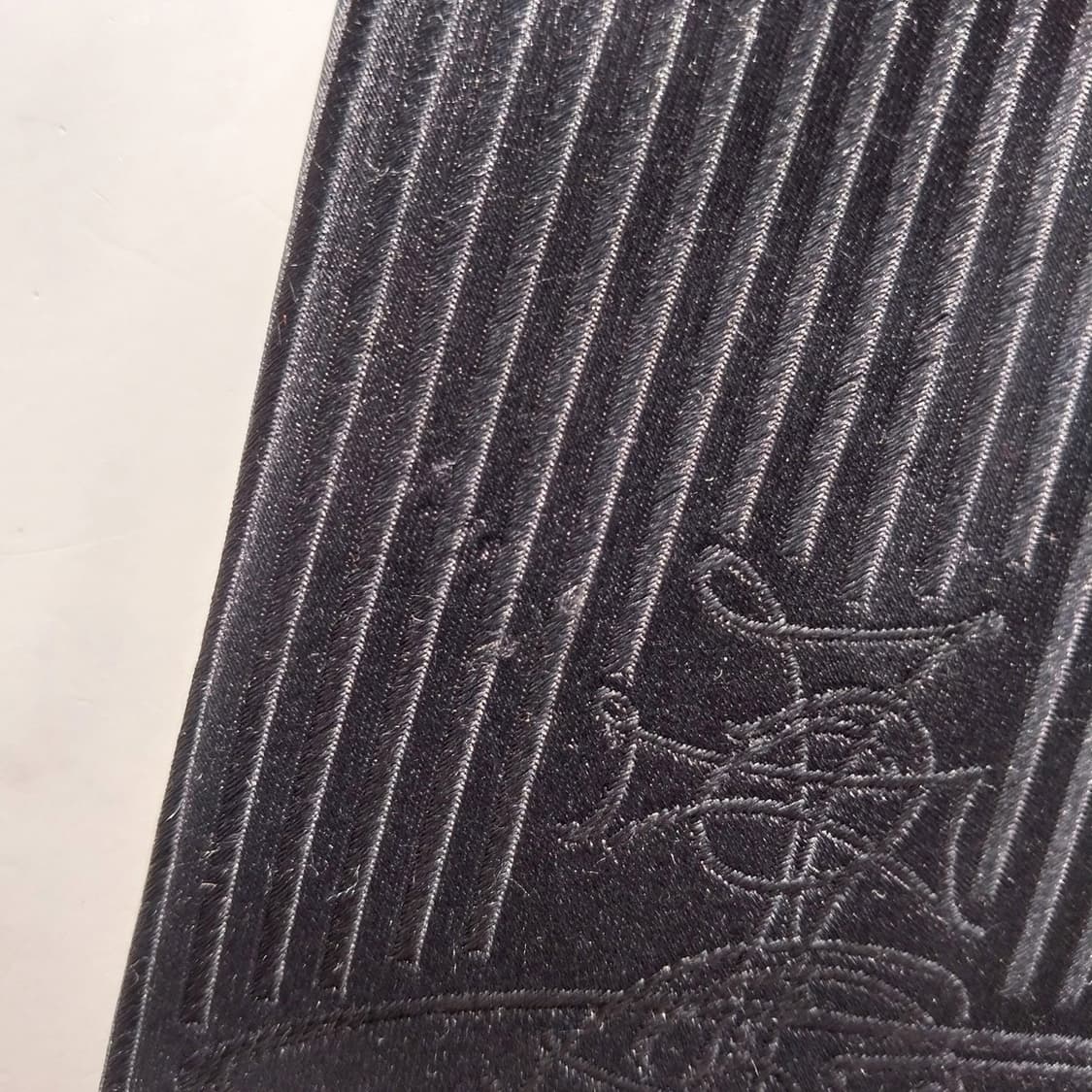 비비안웨스트우드 실크 블랙 엠보 패턴 넥타이 9.1cm A등급 K1566 상품이미지8