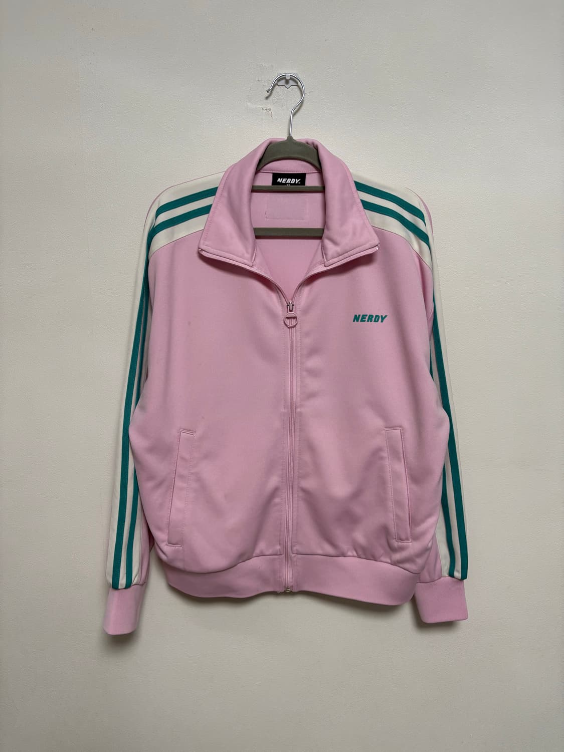 널디 딸기우유 트랙탑 져지 상품이미지2