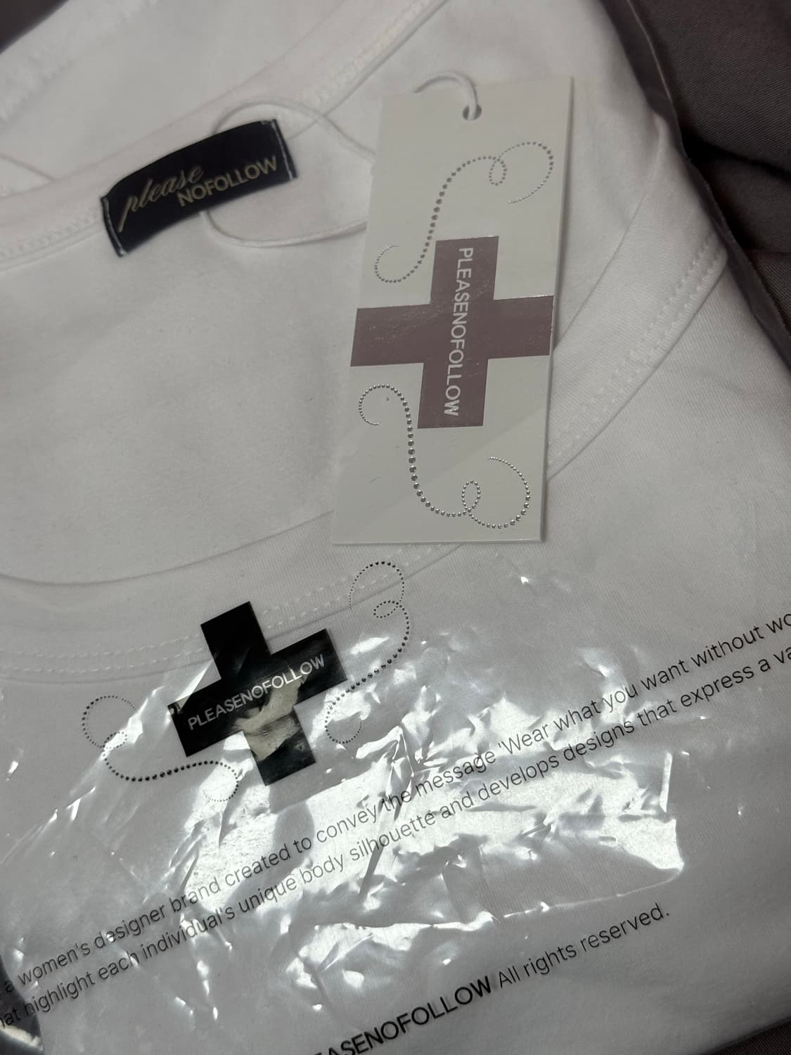 플리즈노팔로우 뉴 모모탑 화이트 상품이미지3