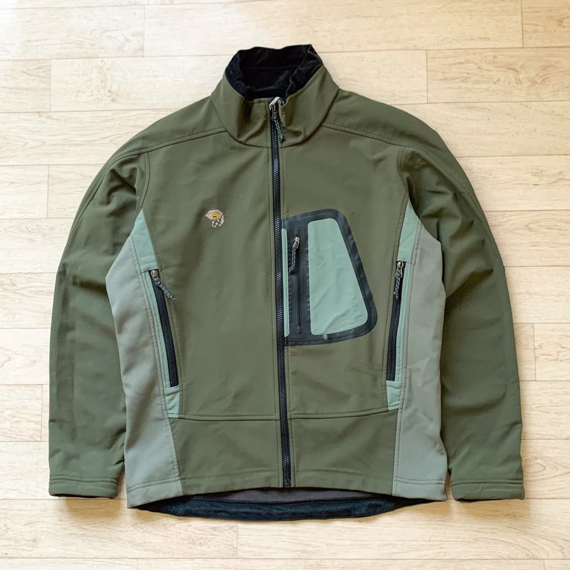 빈티지 마운틴하드웨어 올리브 그린 소프트쉘 자켓 상품이미지1