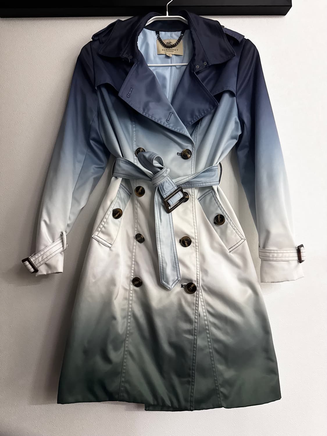 버버리 컬렉션라인 트렌치코트 상품이미지1