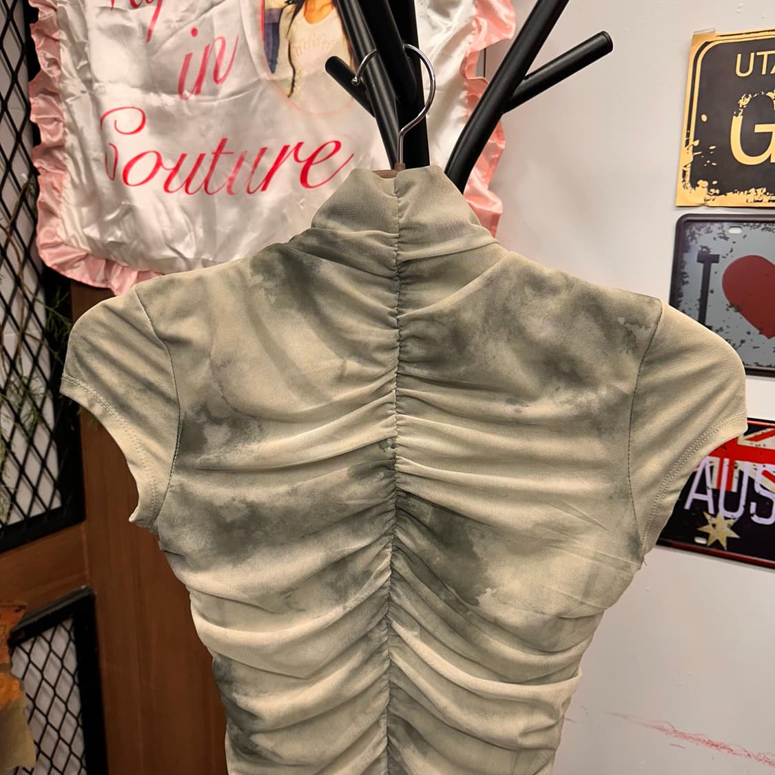 Pale Green Tie-Dye Shirred Mock Neck Top 상품이미지3