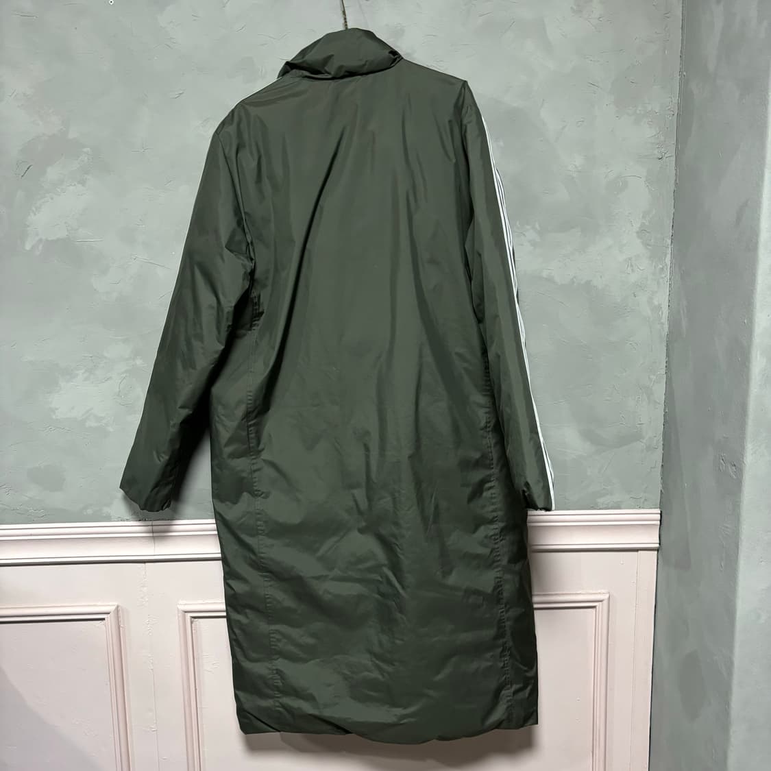 아디다스 파이어버드 구스다운 롱패딩 파카 카키 상품이미지4