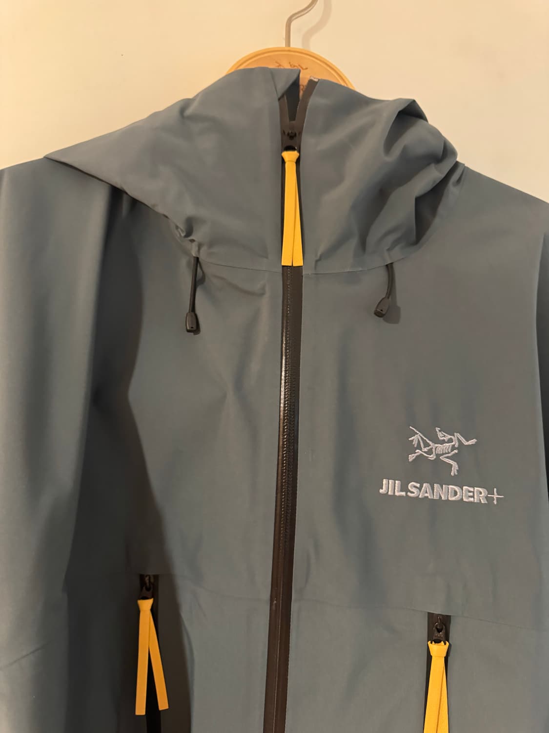 아크테릭스X질샌더 L SIZE 상품이미지1