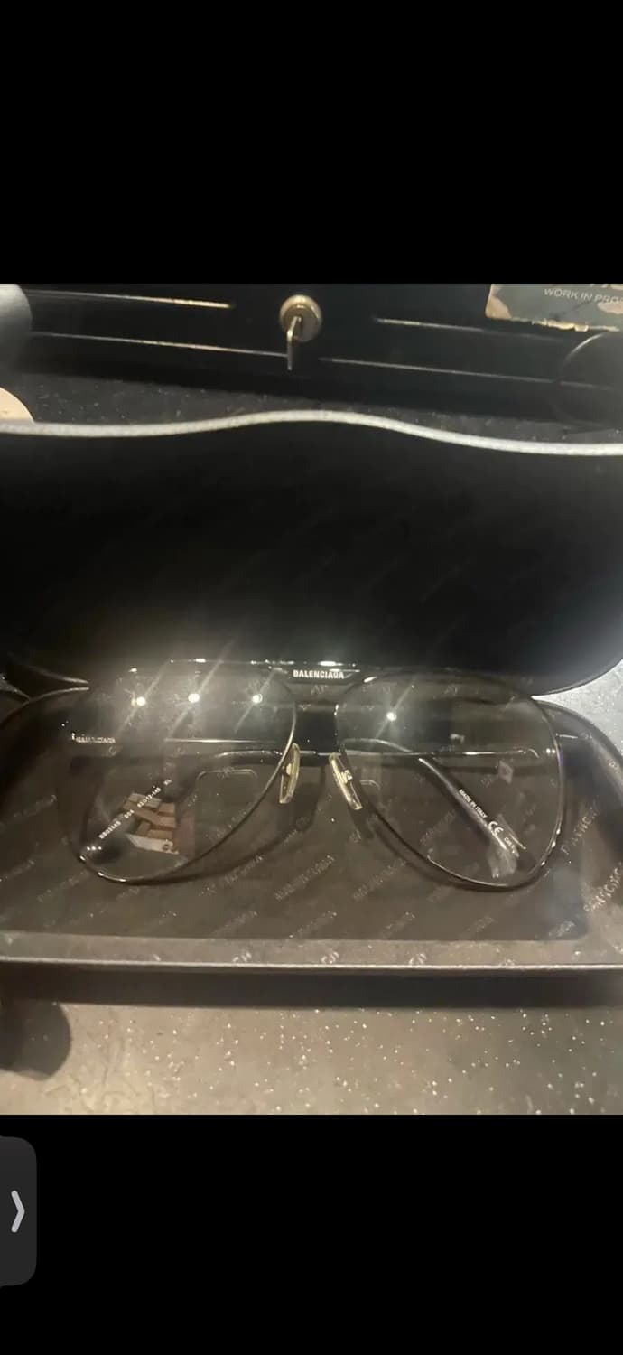 발렌시아가 에이비에이터 로고안경 블랙 상품이미지5