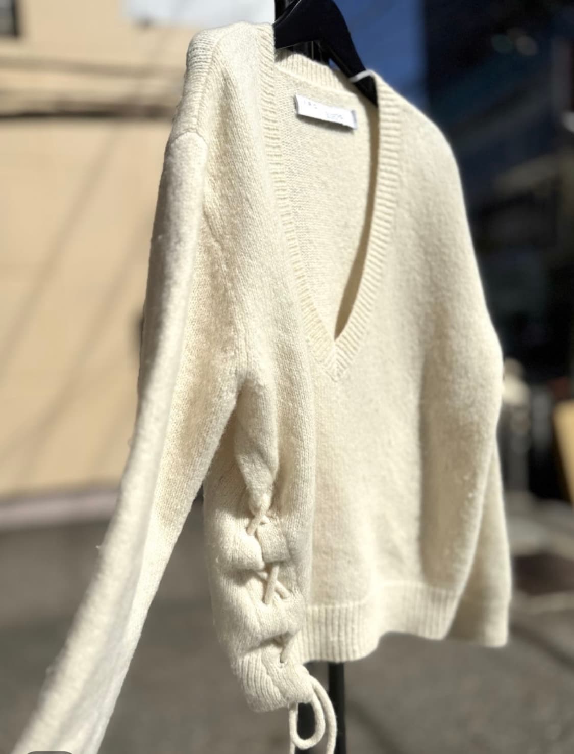 IRO 새상품 컨디션 Mylo 아이보리 레이스업 니트 S(55,66사이즈 상품이미지5