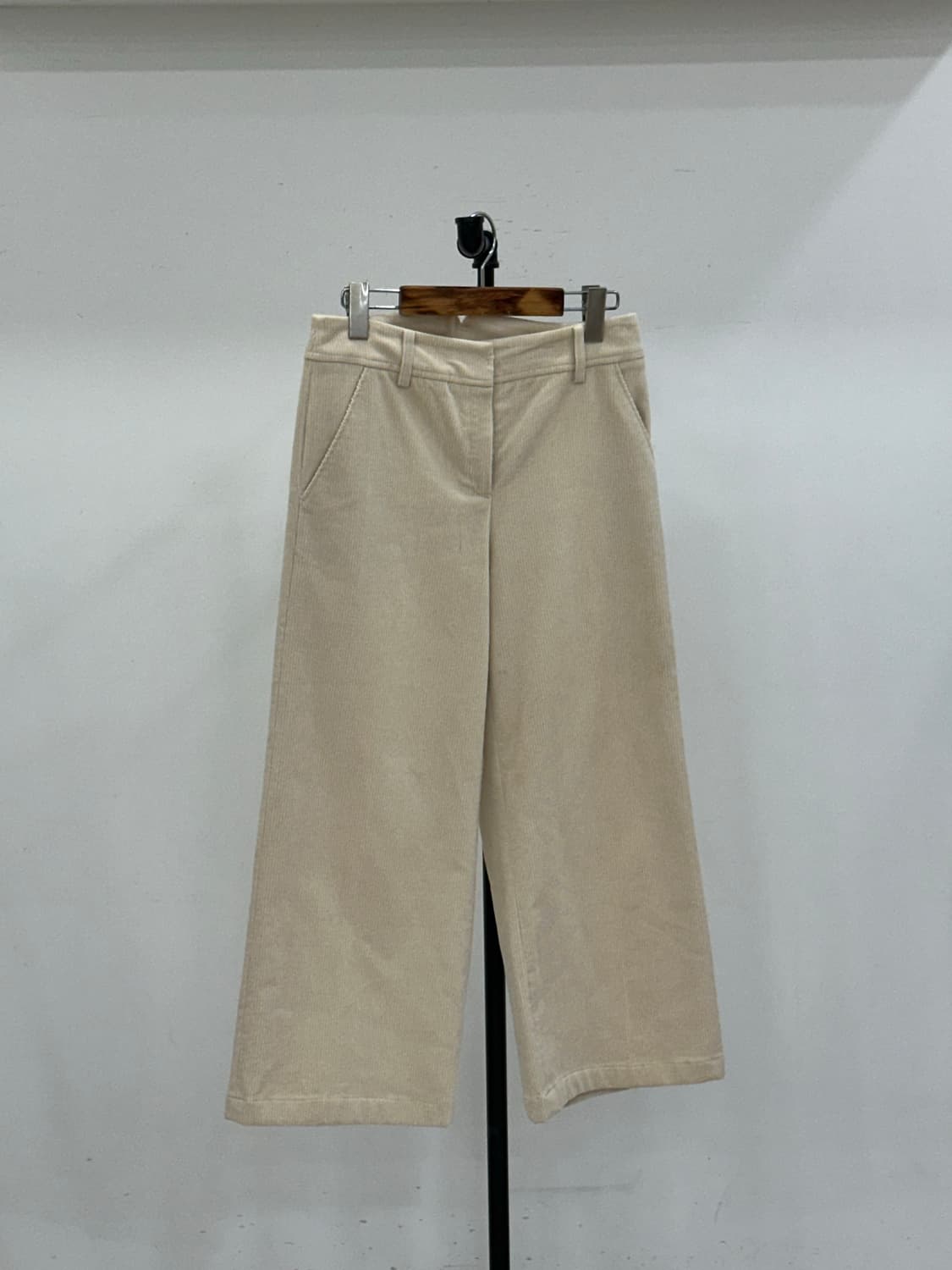 빈폴 골덴 와이드 팬츠 상품이미지1